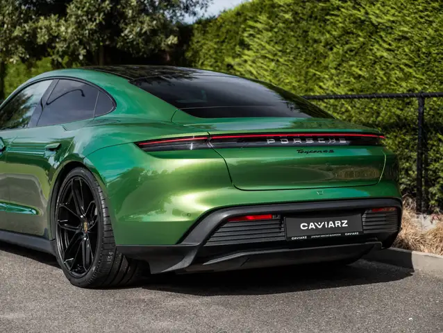 Porsche Taycan view 23
