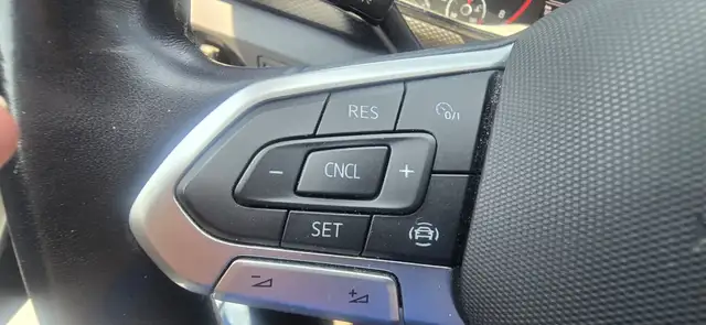 Volkswagen T-Cross view 8