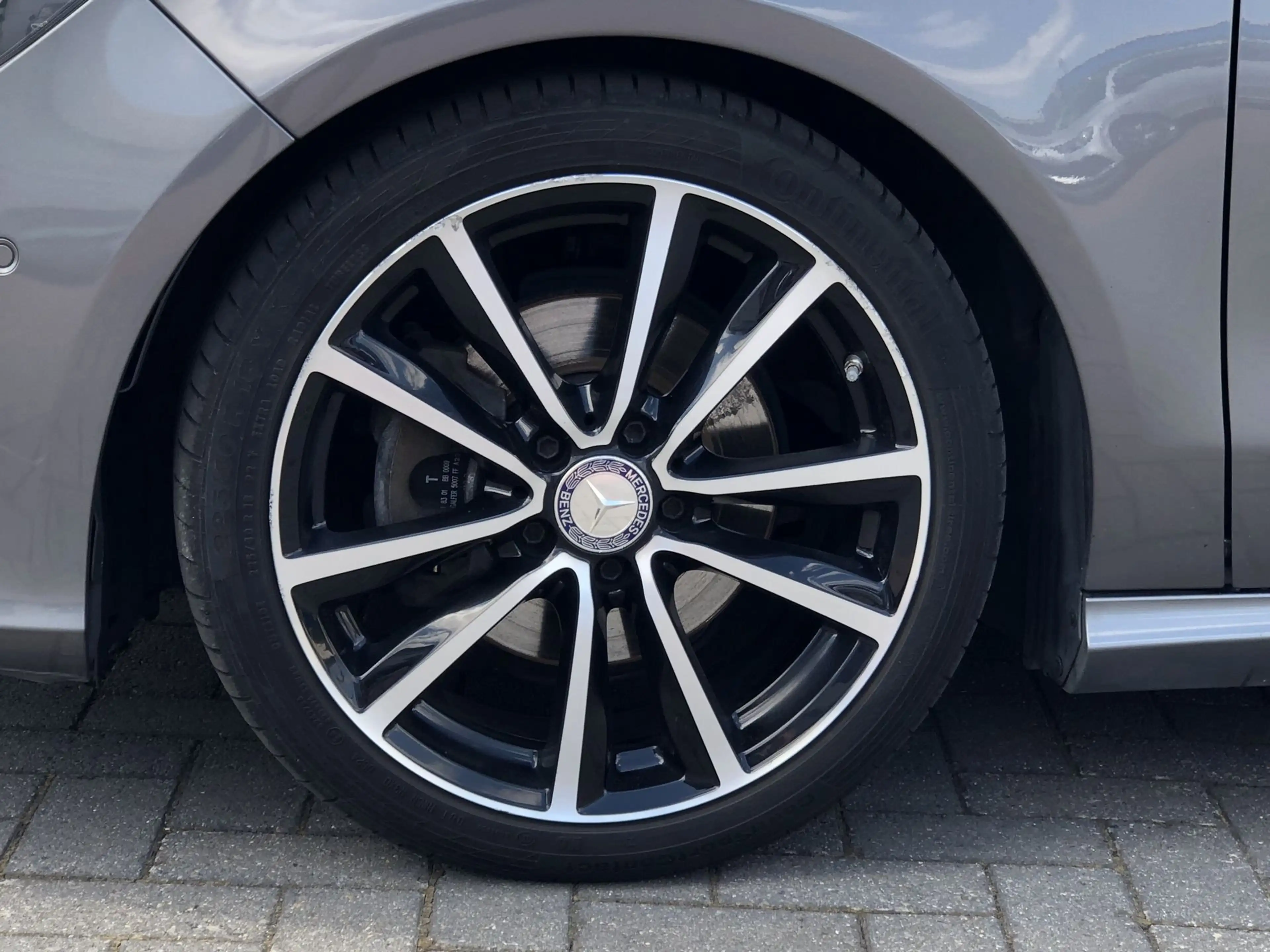 Mercedes-Benz CLA 200 Shooting Brake 200 d Urban *Navi*Pano*Trekhaak* — photo 5