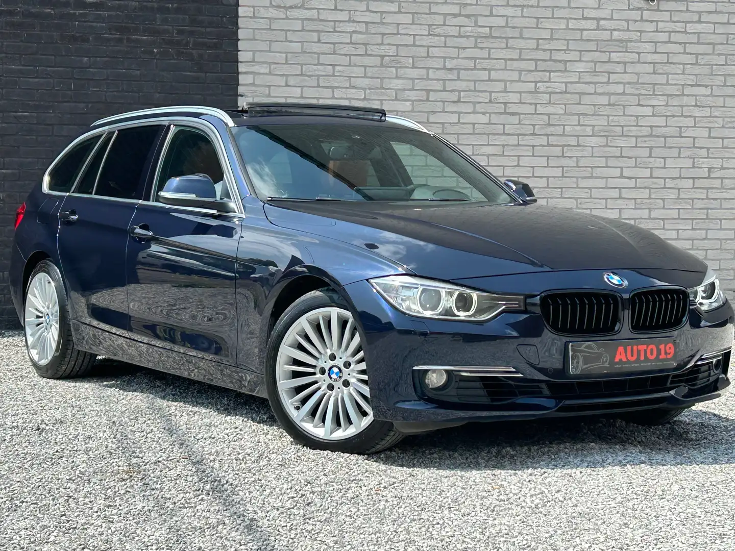 BMW 328 Touring 328i Modrá - 1