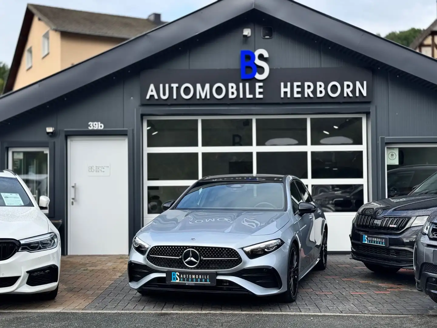 Mercedes-Benz A 200 A200d AMG-Line/Pano/Memory/Kamera/schw.AHK Silber - 1