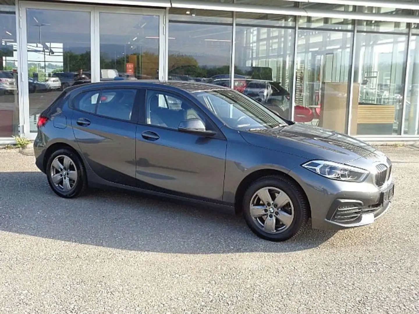 BMW 116 d Grau - 2
