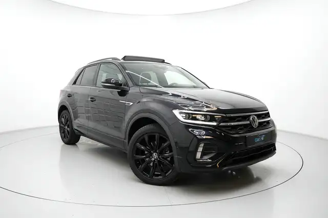 Volkswagen T-Roc view 3
