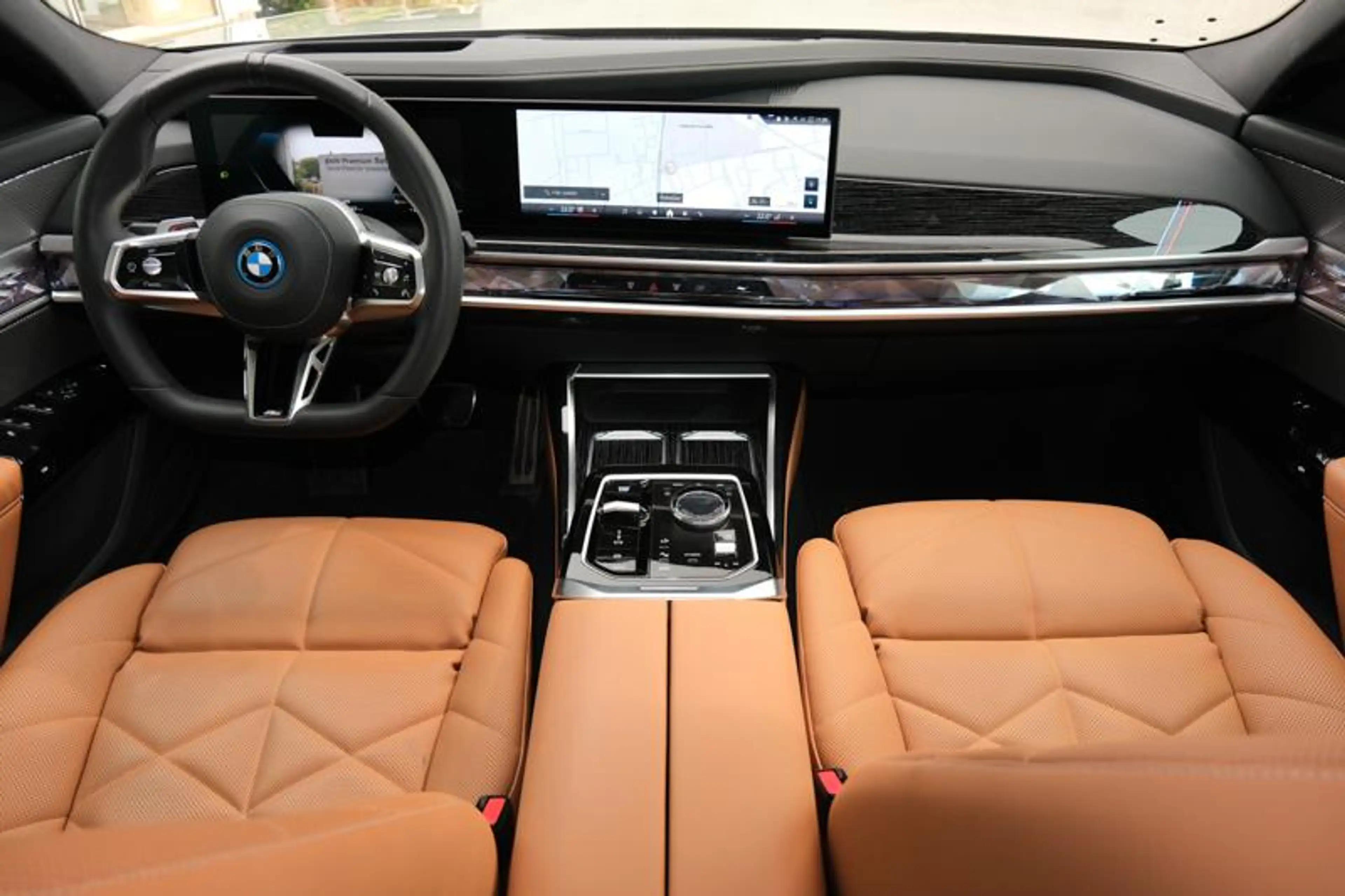 BMW i7 i7 eDrive50 M Sport | THEATRE SCREEN | ICONIC GLOW — photo 7