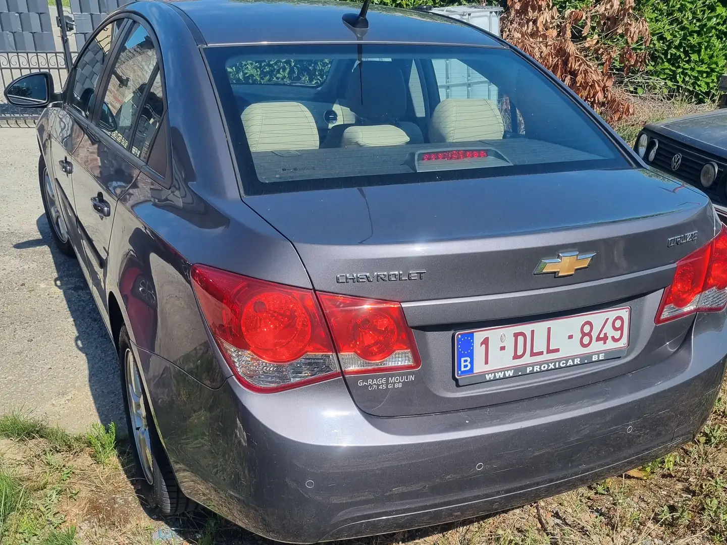 Chevrolet Cruze Cruze 1.6i LT srebrna - 2