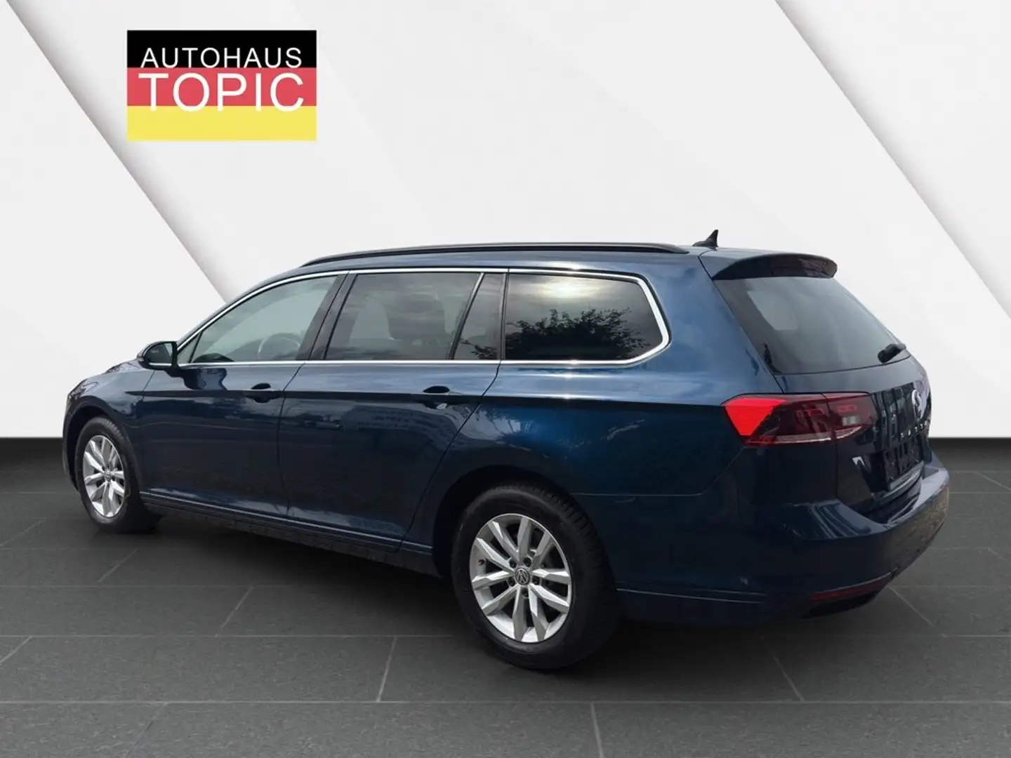 Volkswagen Passat Variant Business Blau - 2