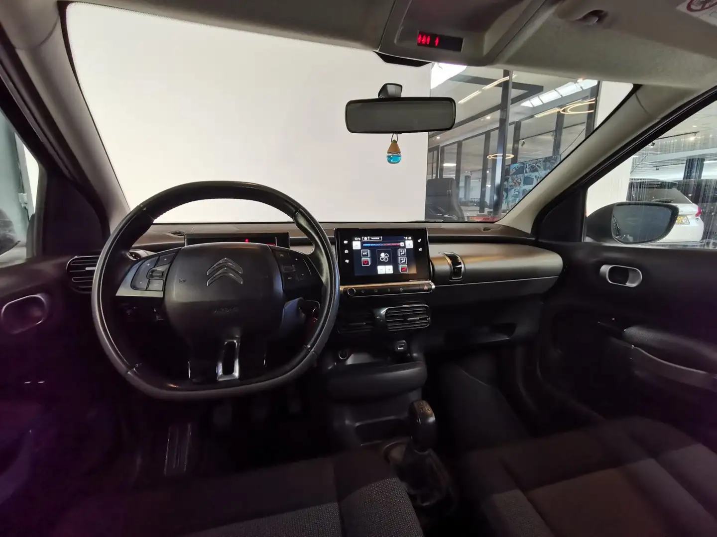 Citroen C4 Cactus 1.2 VTi Live | NAVI | AIRCO | CRUISE | PDC | ELEK. Zwart - 2