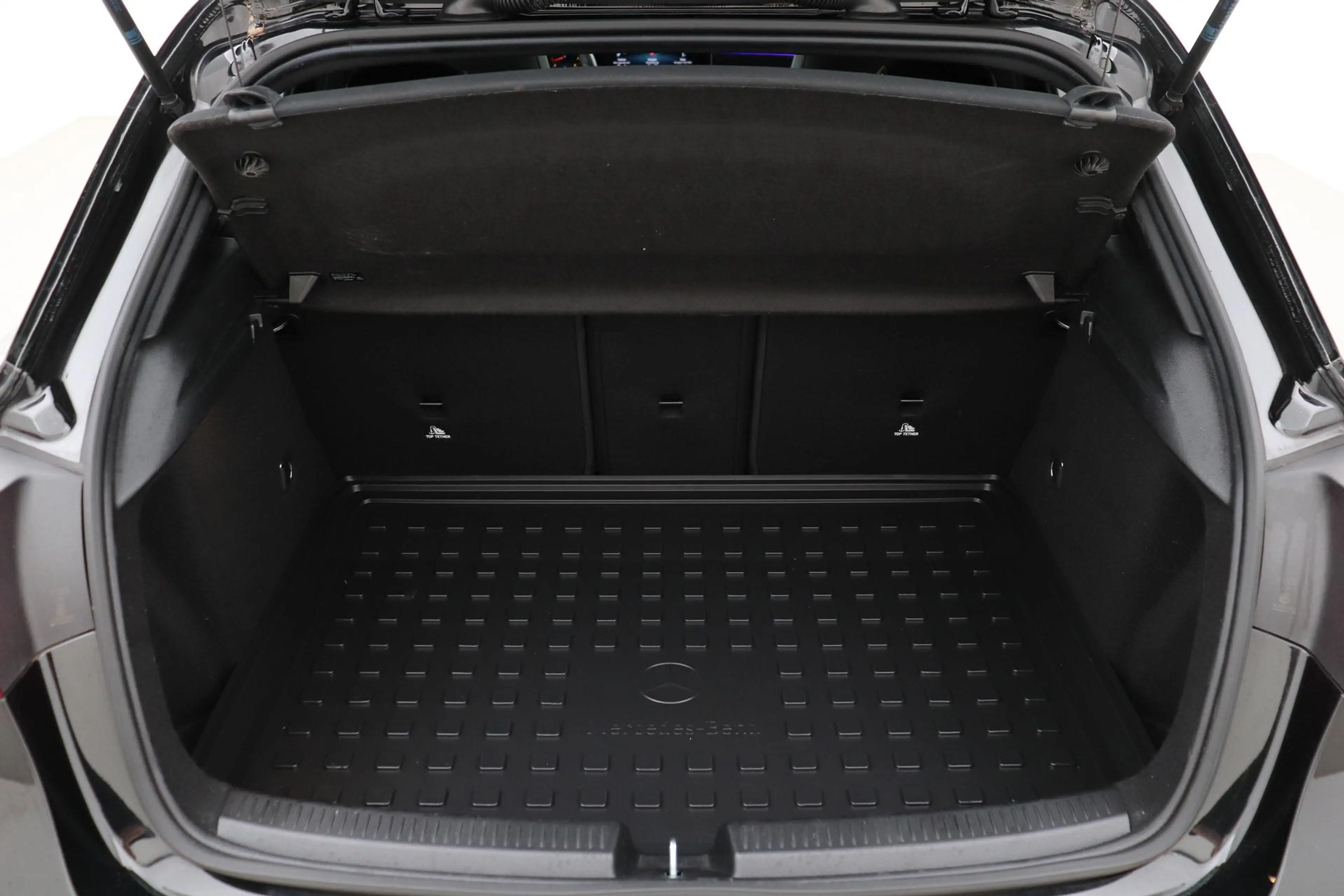 Mercedes-Benz A 220 Premium | Panoramadak | ACC | AMG Line | Stoelverw — photo 42