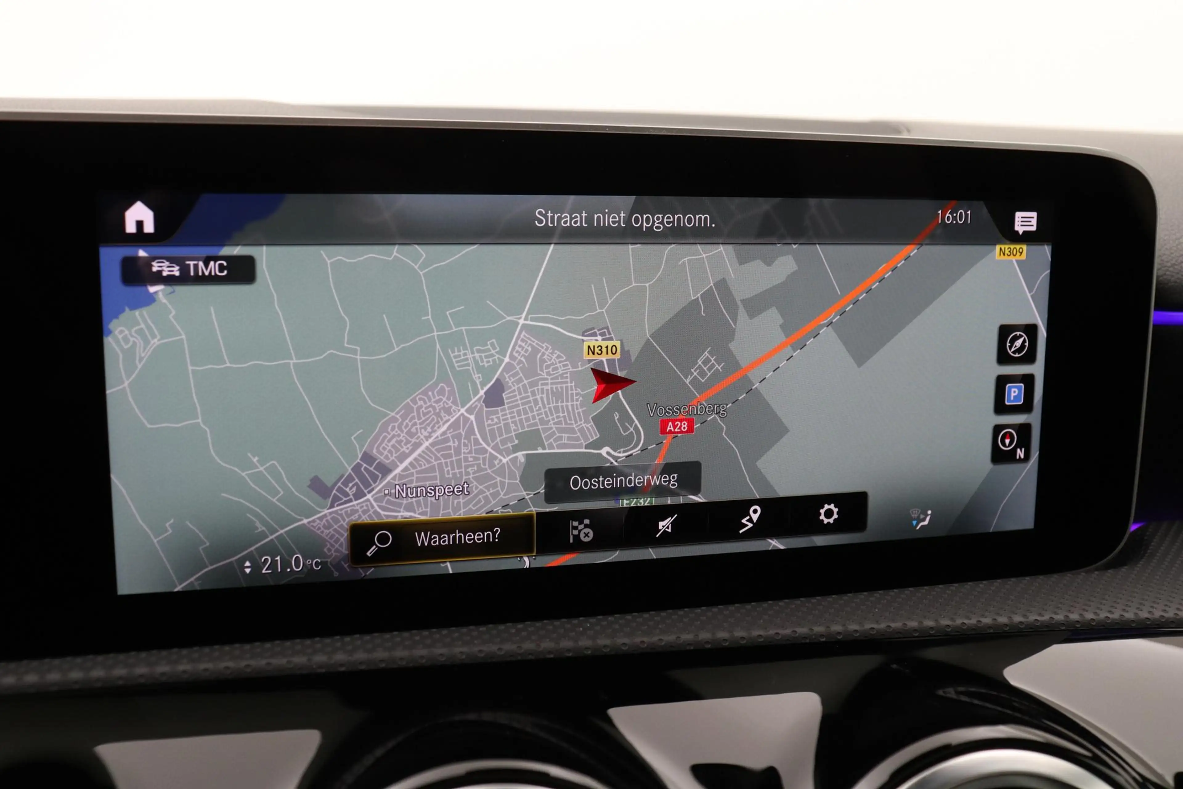 Mercedes-Benz A 220 Premium | Panoramadak | ACC | AMG Line | Stoelverw — photo 24