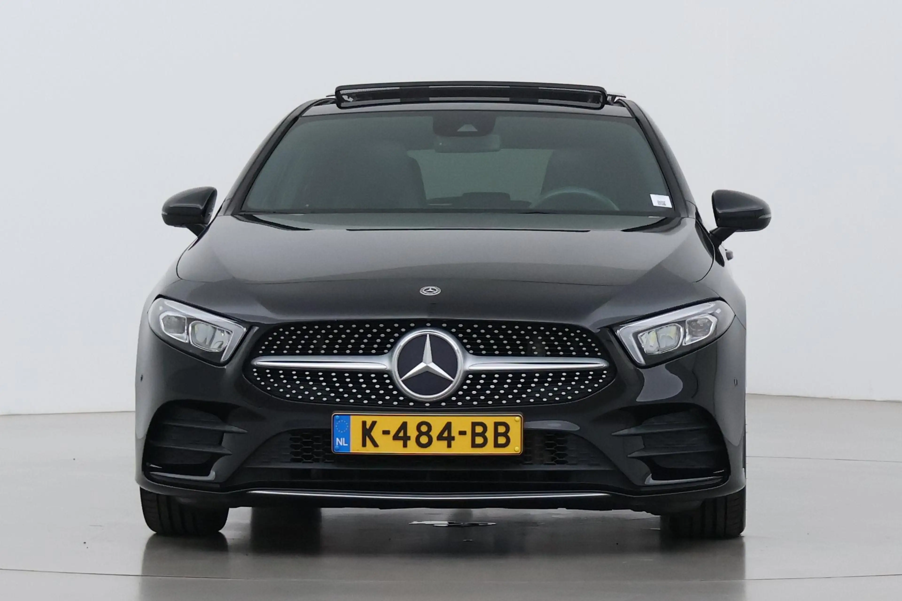 Mercedes-Benz A 220 Premium | Panoramadak | ACC | AMG Line | Stoelverw — photo 16