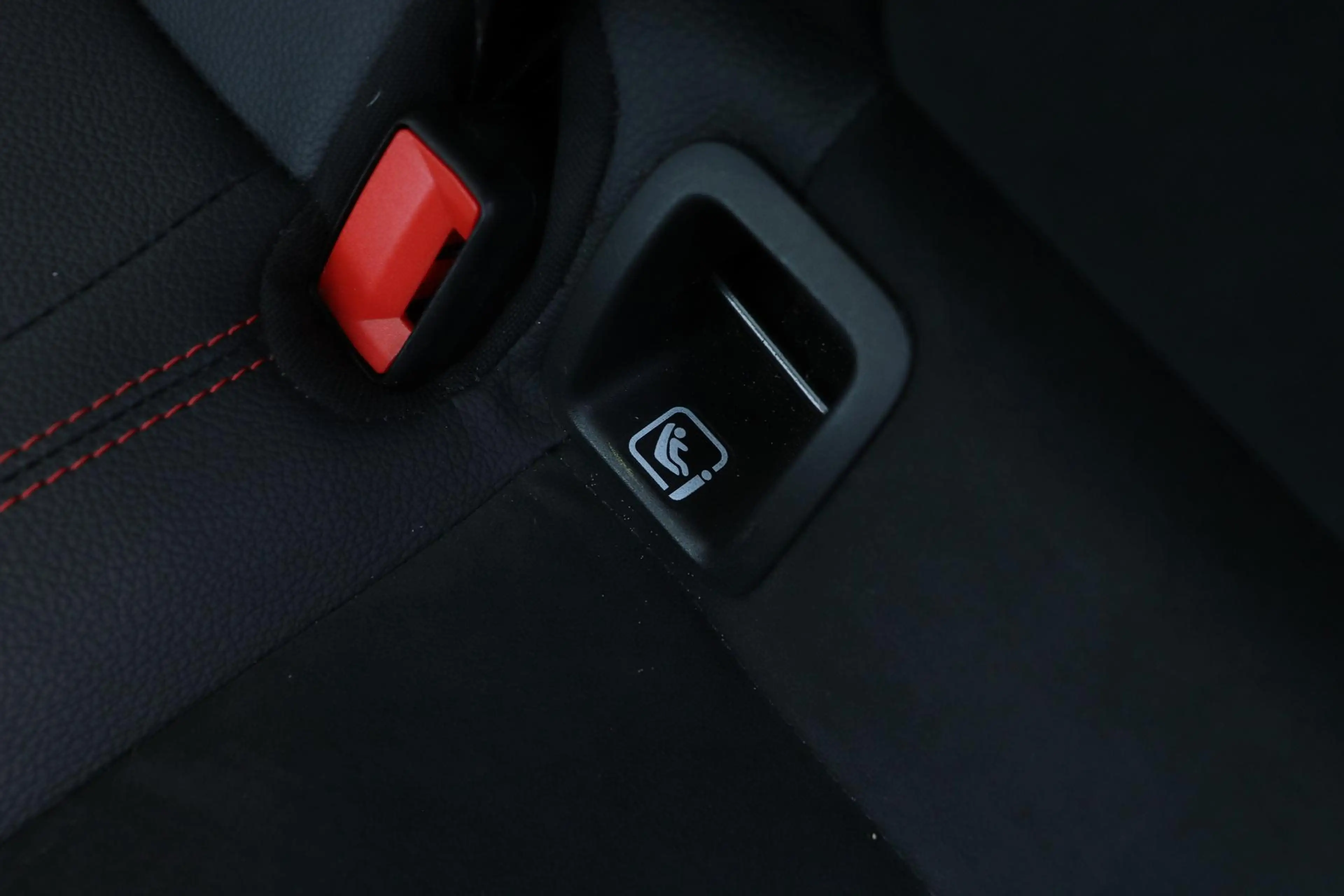 Mercedes-Benz A 220 Premium | Panoramadak | ACC | AMG Line | Stoelverw — photo 41