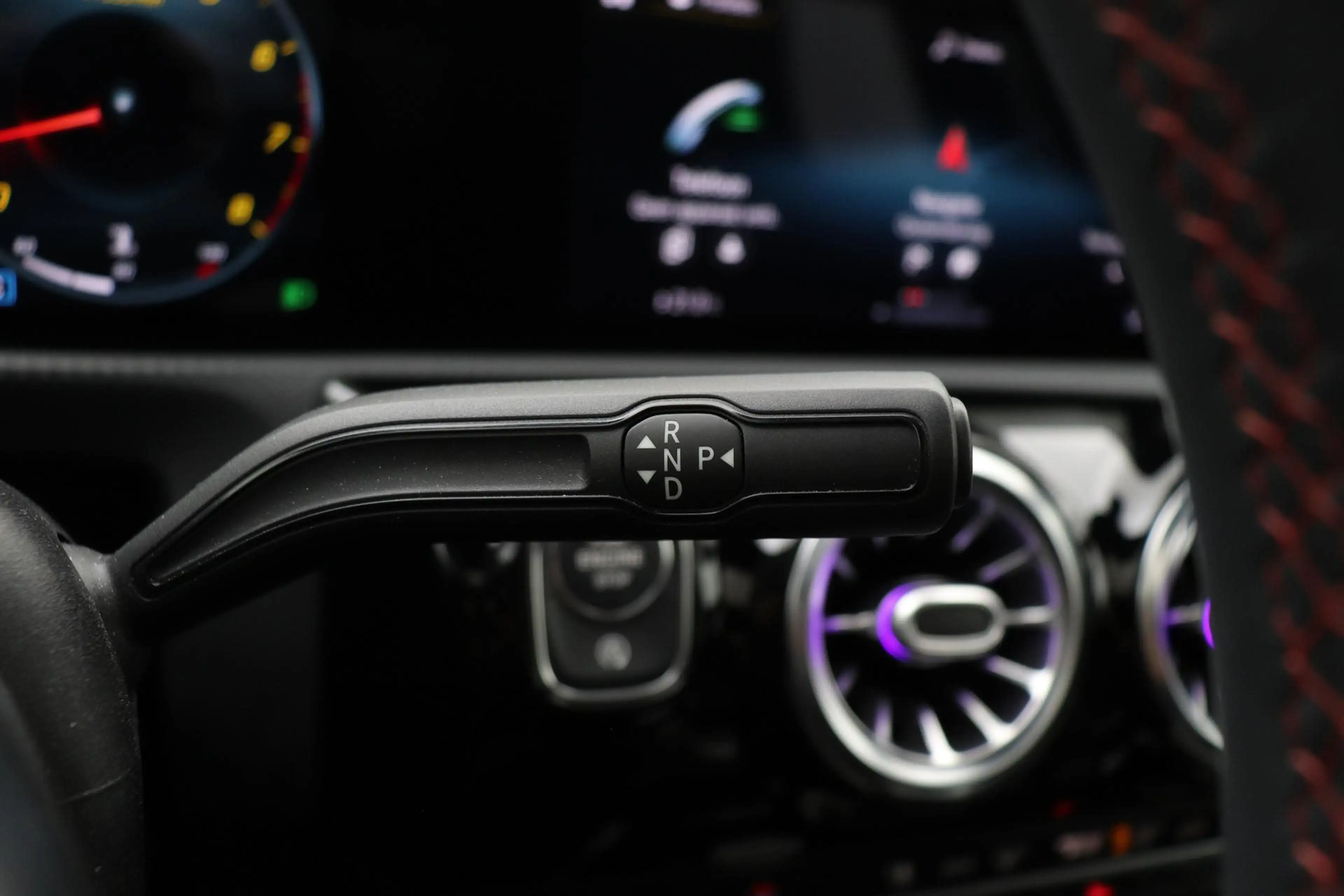 Mercedes-Benz A 220 Premium | Panoramadak | ACC | AMG Line | Stoelverw — photo 35