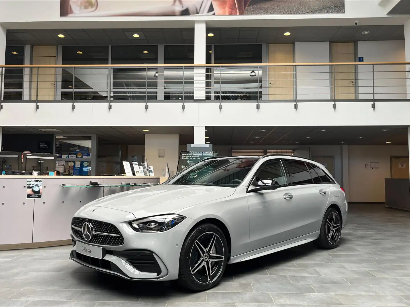 Mercedes-Benz C 300 Break C e AMG Line Gris - 1