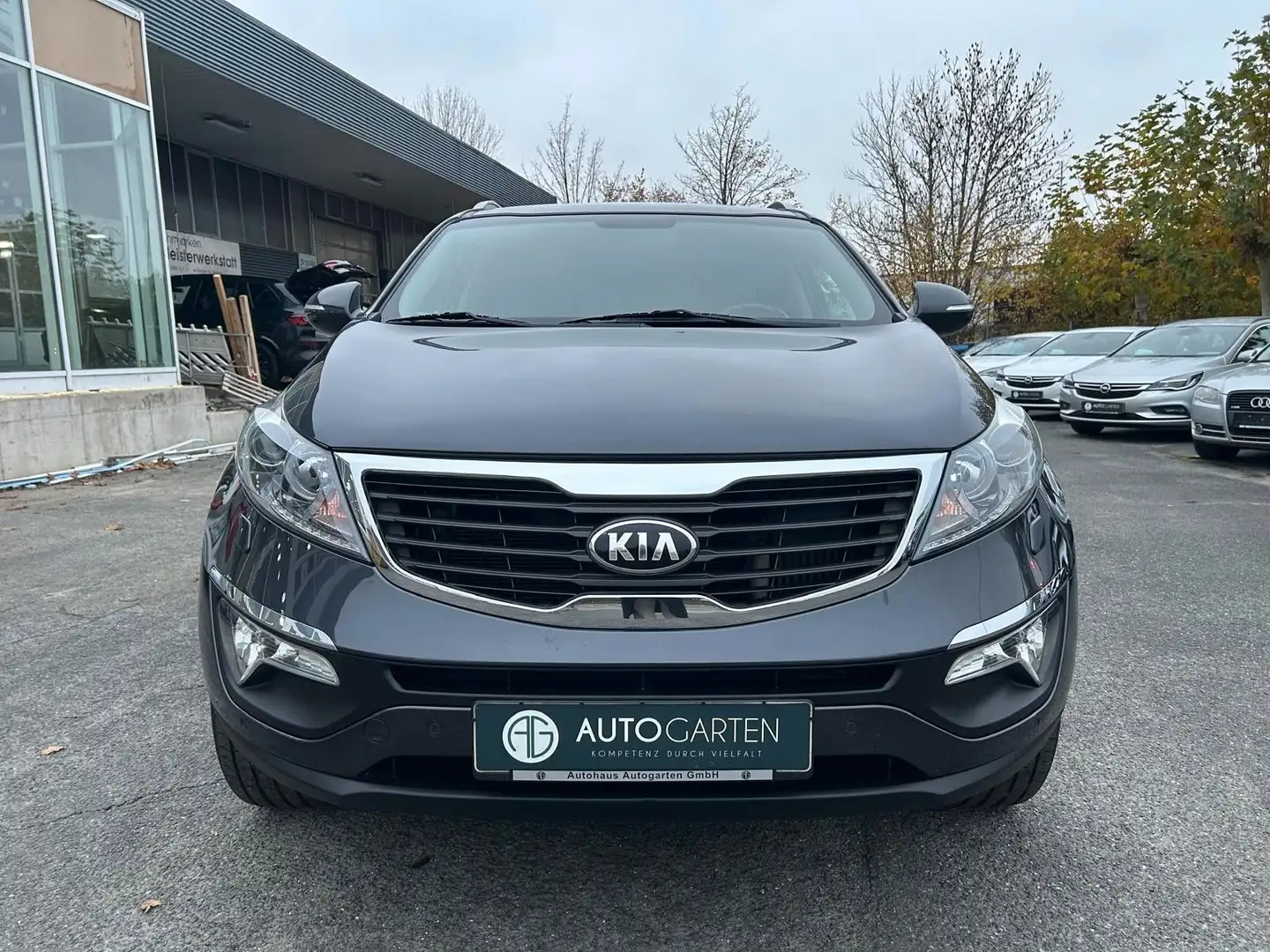 Kia Sportage Spirit 2WD*Navi&Kamera*Leder Grau - 2