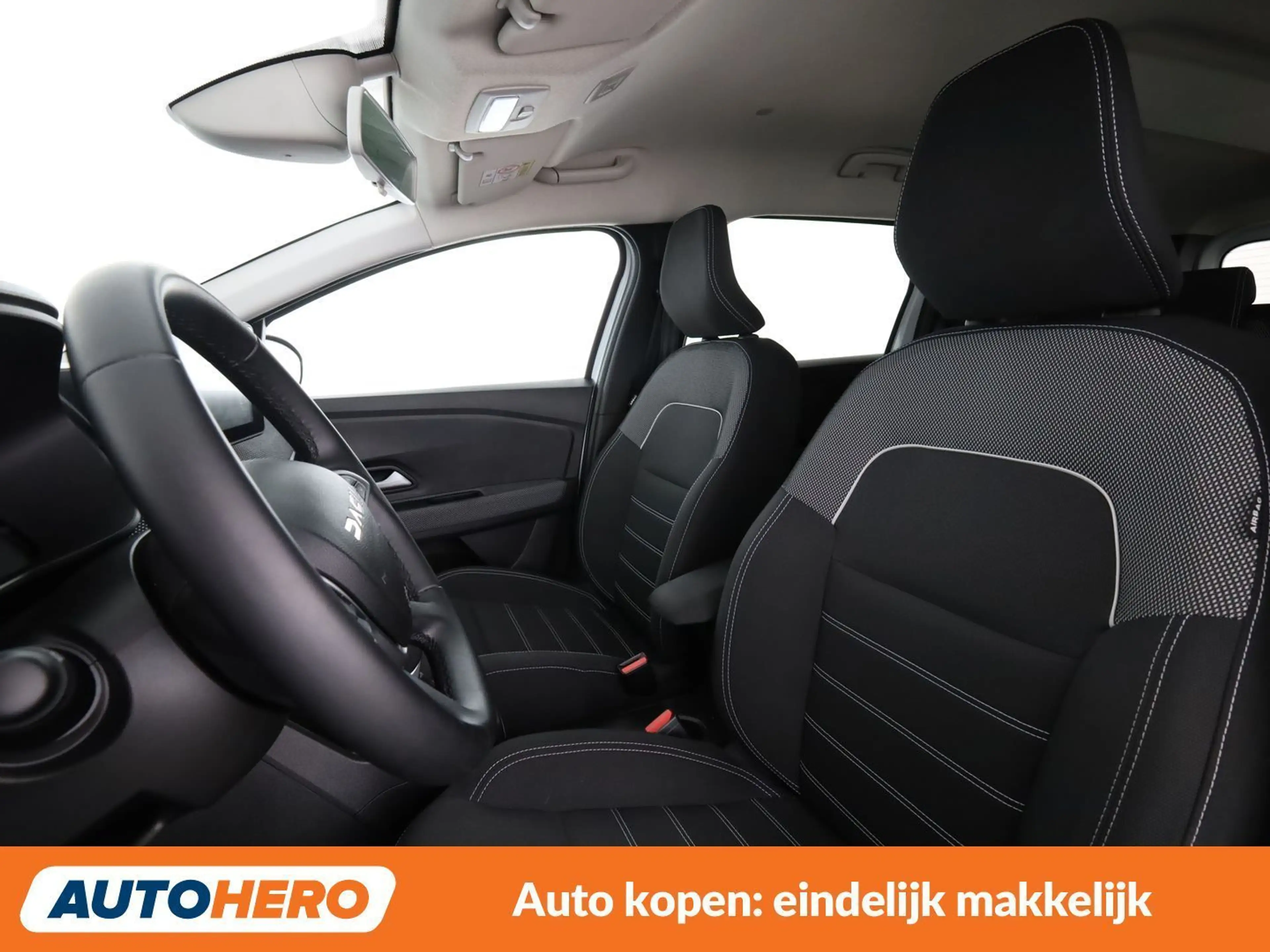 Dacia Jogger 1.6 Hybrid E-Tech Expression — photo 10