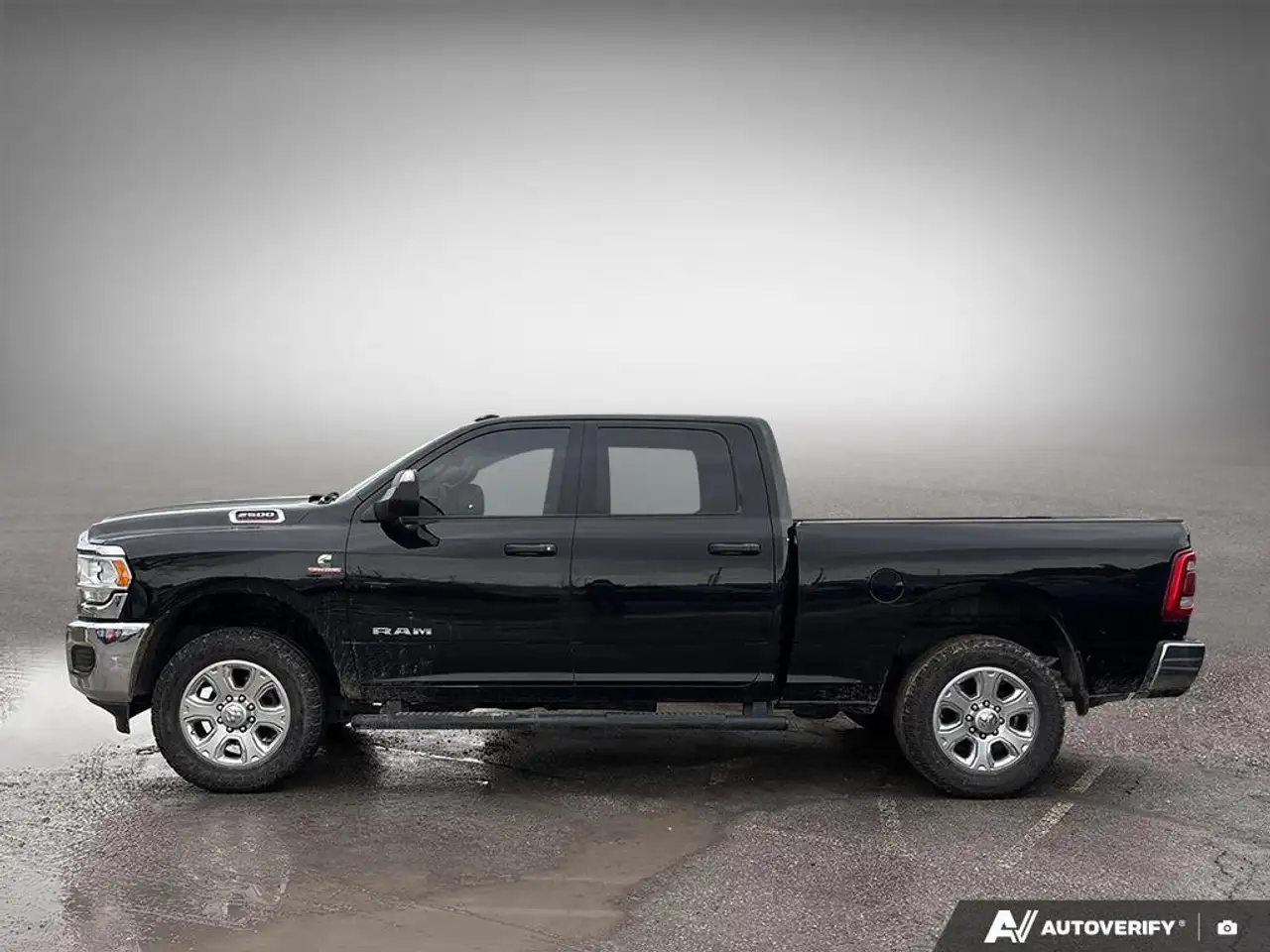RAM 2500 снимка RAM 2500