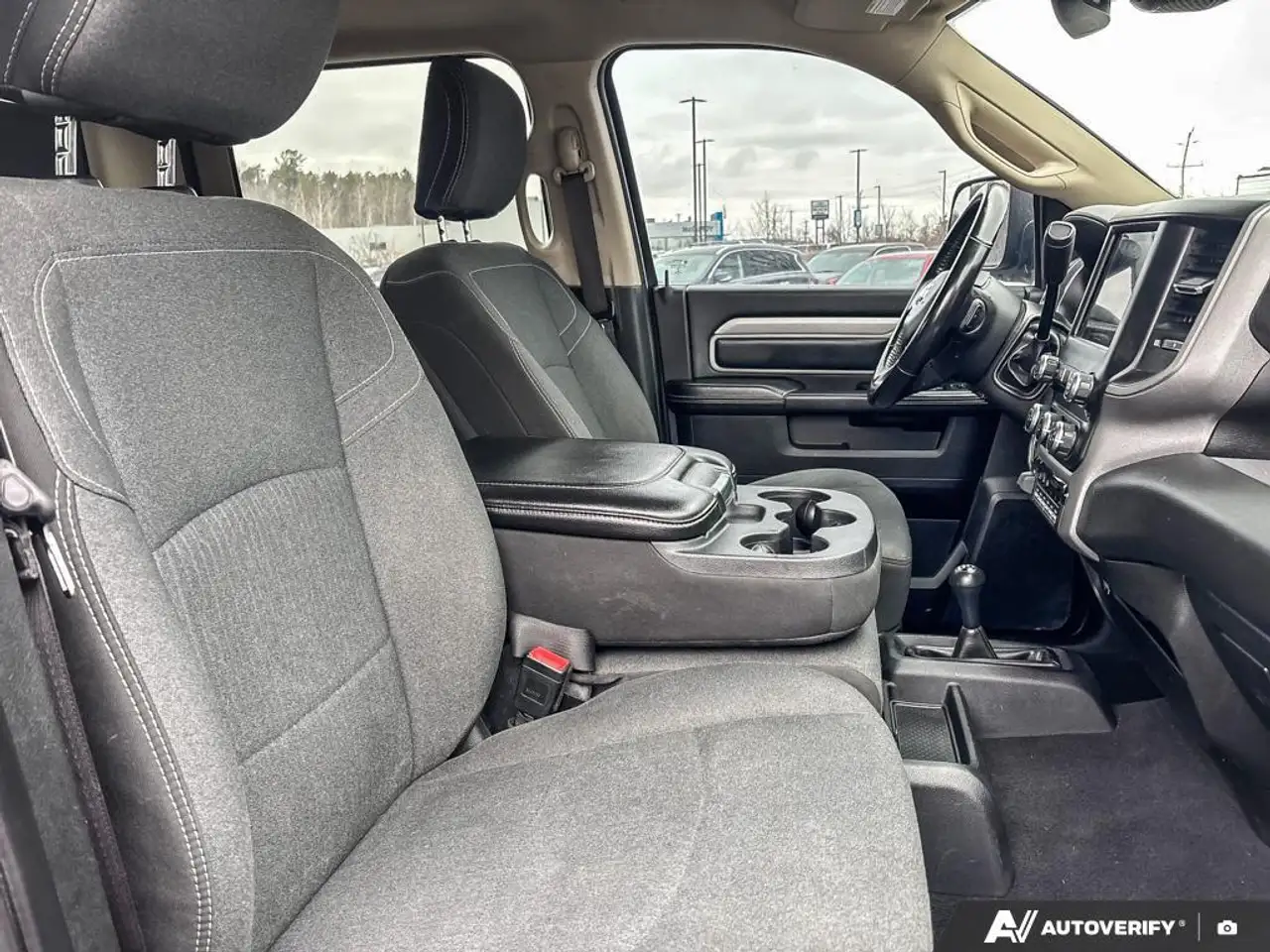 RAM 2500 снимка RAM 2500