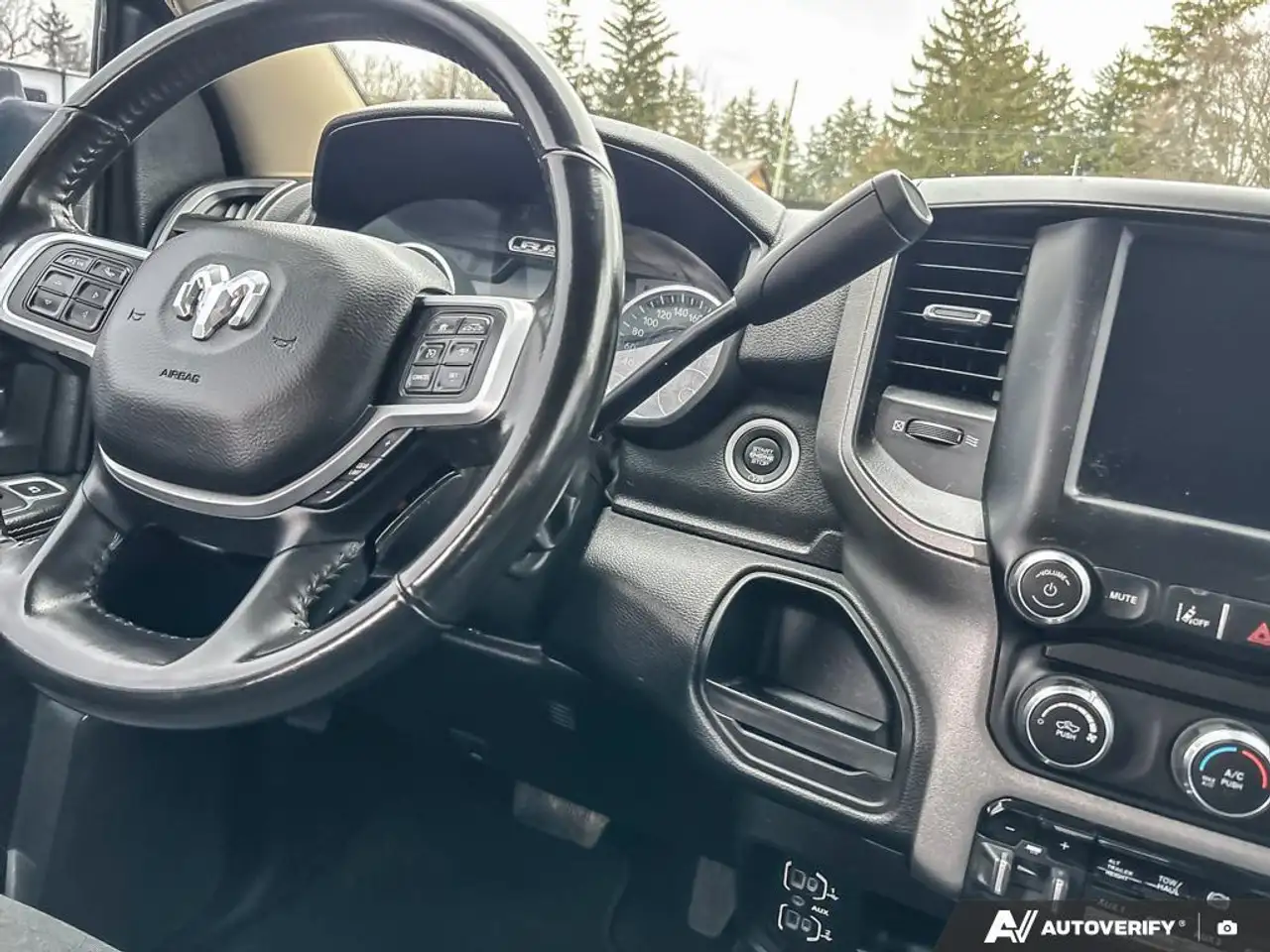 RAM 2500 снимка RAM 2500