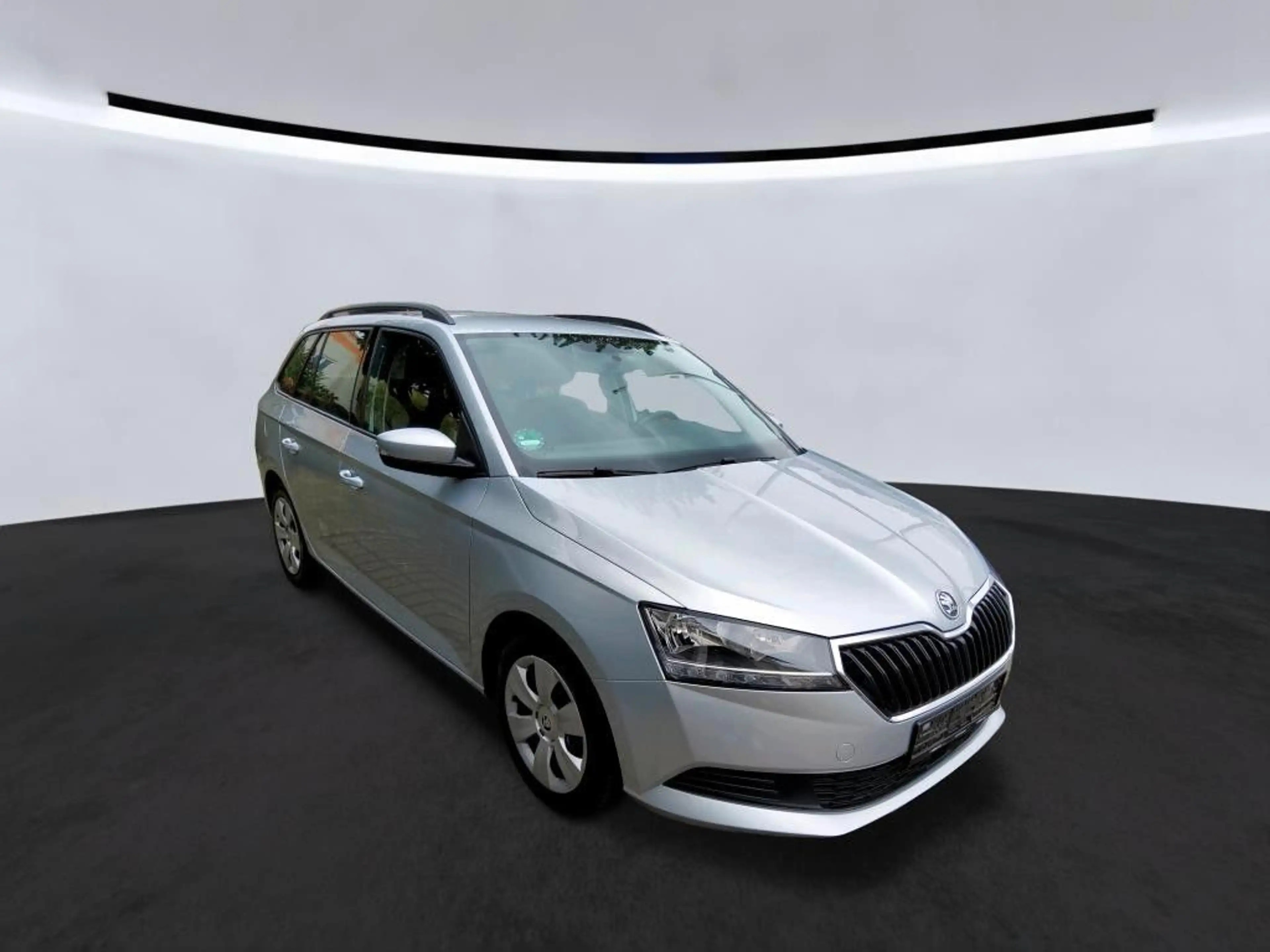 Skoda Fabia 1.0 TSI DSG Combi Ambition*NAVI*CARPLAY*