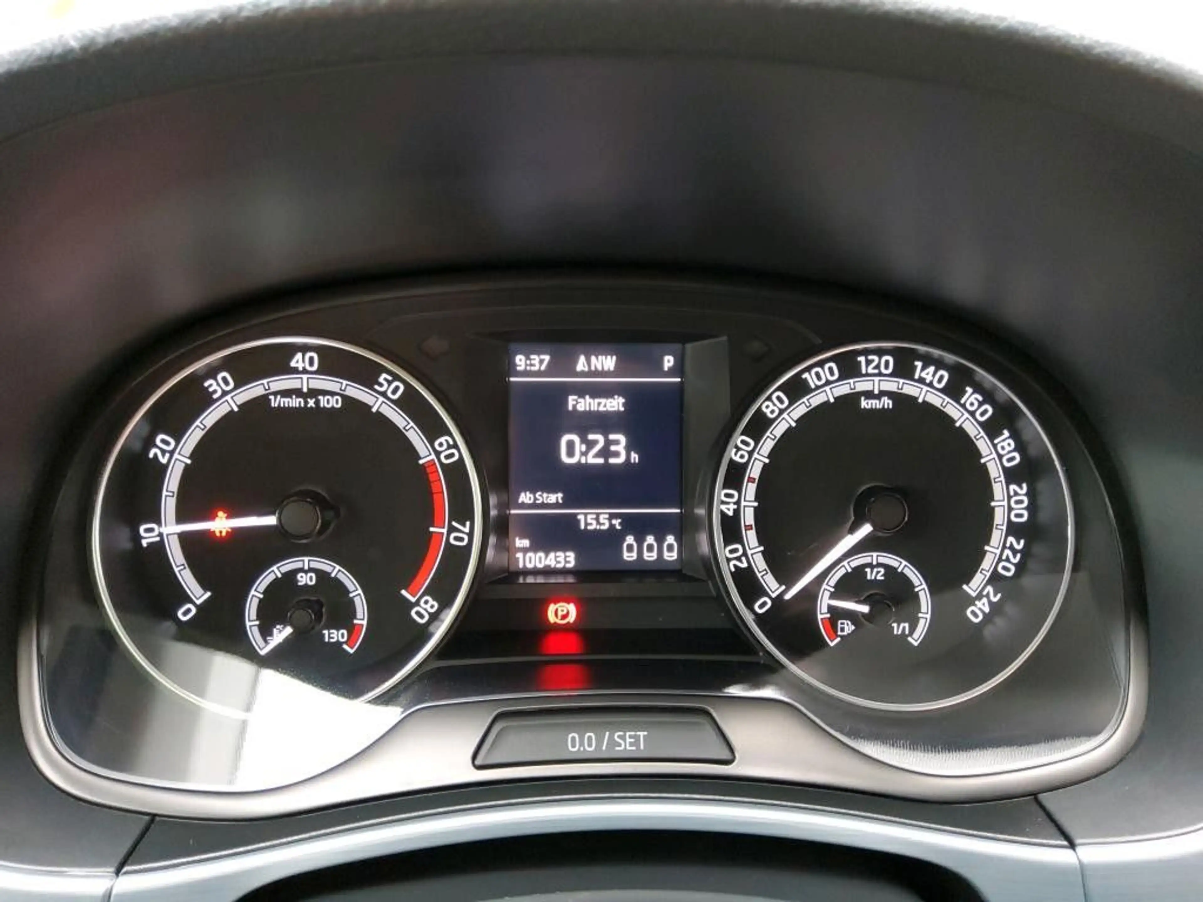 Skoda Fabia 1.0 TSI DSG Combi Ambition*NAVI*CARPLAY* — photo 11