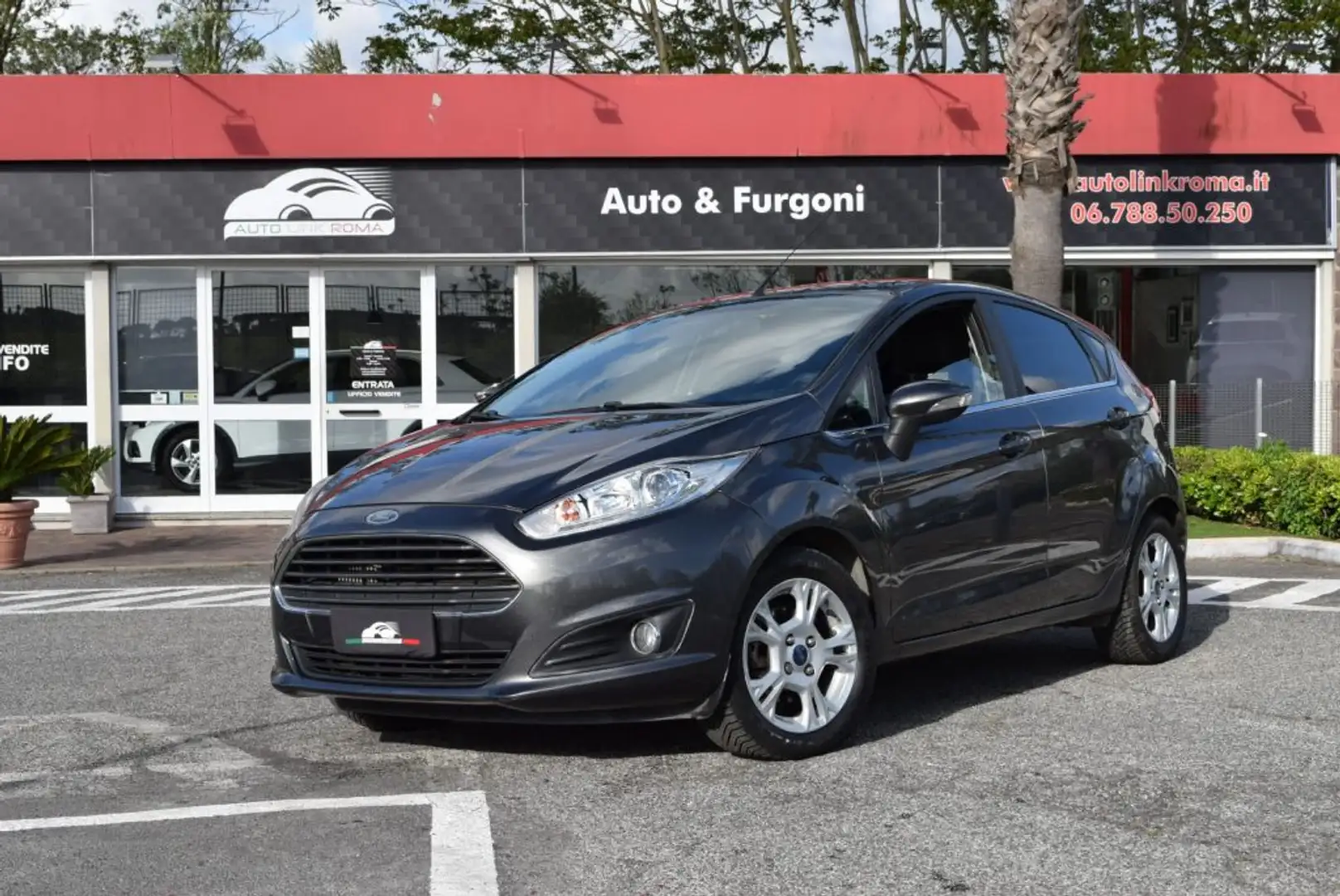 Ford Fiesta 1.0 EcoBoost 5 porte Powershift Titanium 100CV Grigio - 2