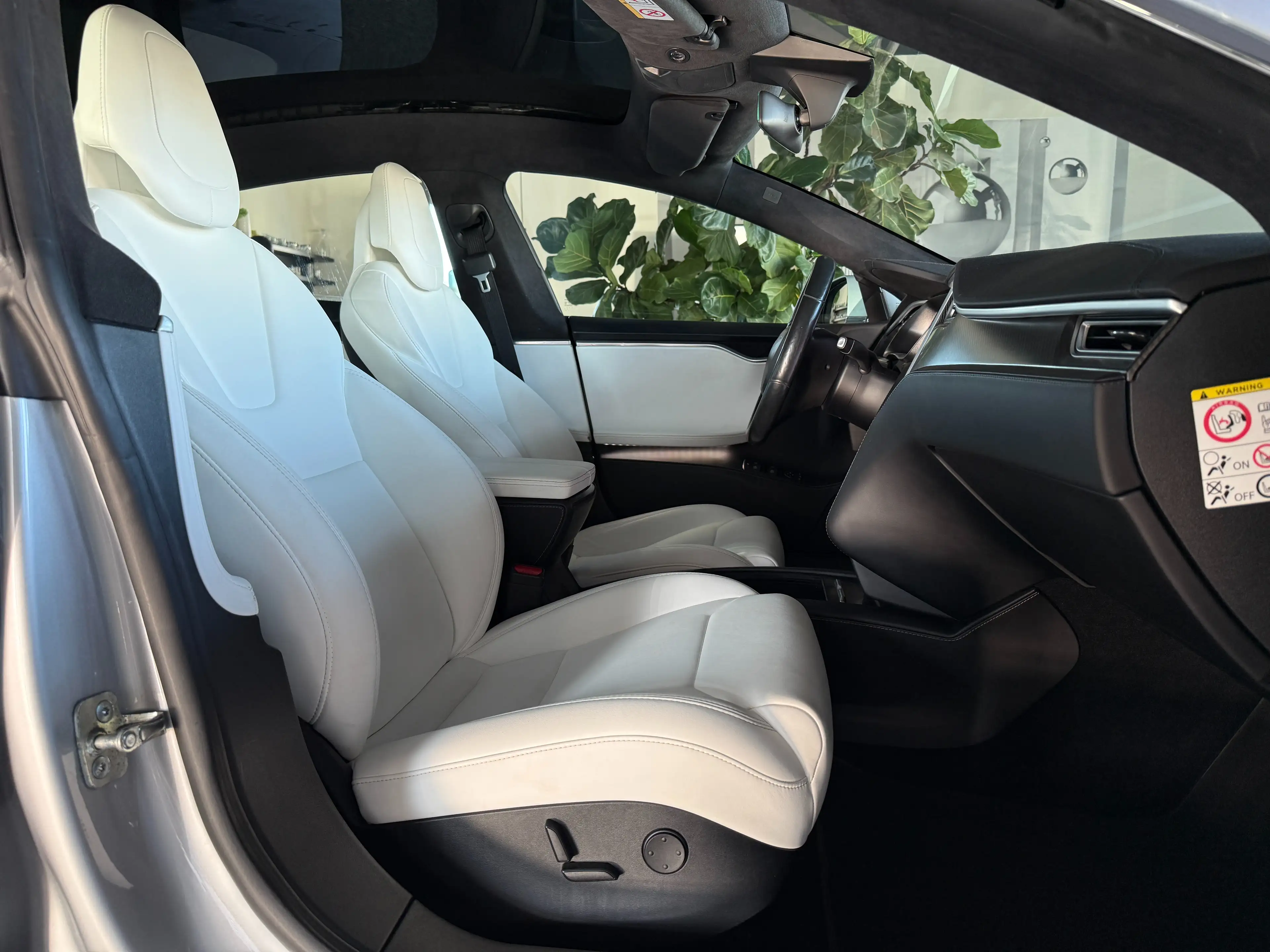 Tesla Model S Model S P100D 100kWh sehr gepflegter Zustand — photo 9