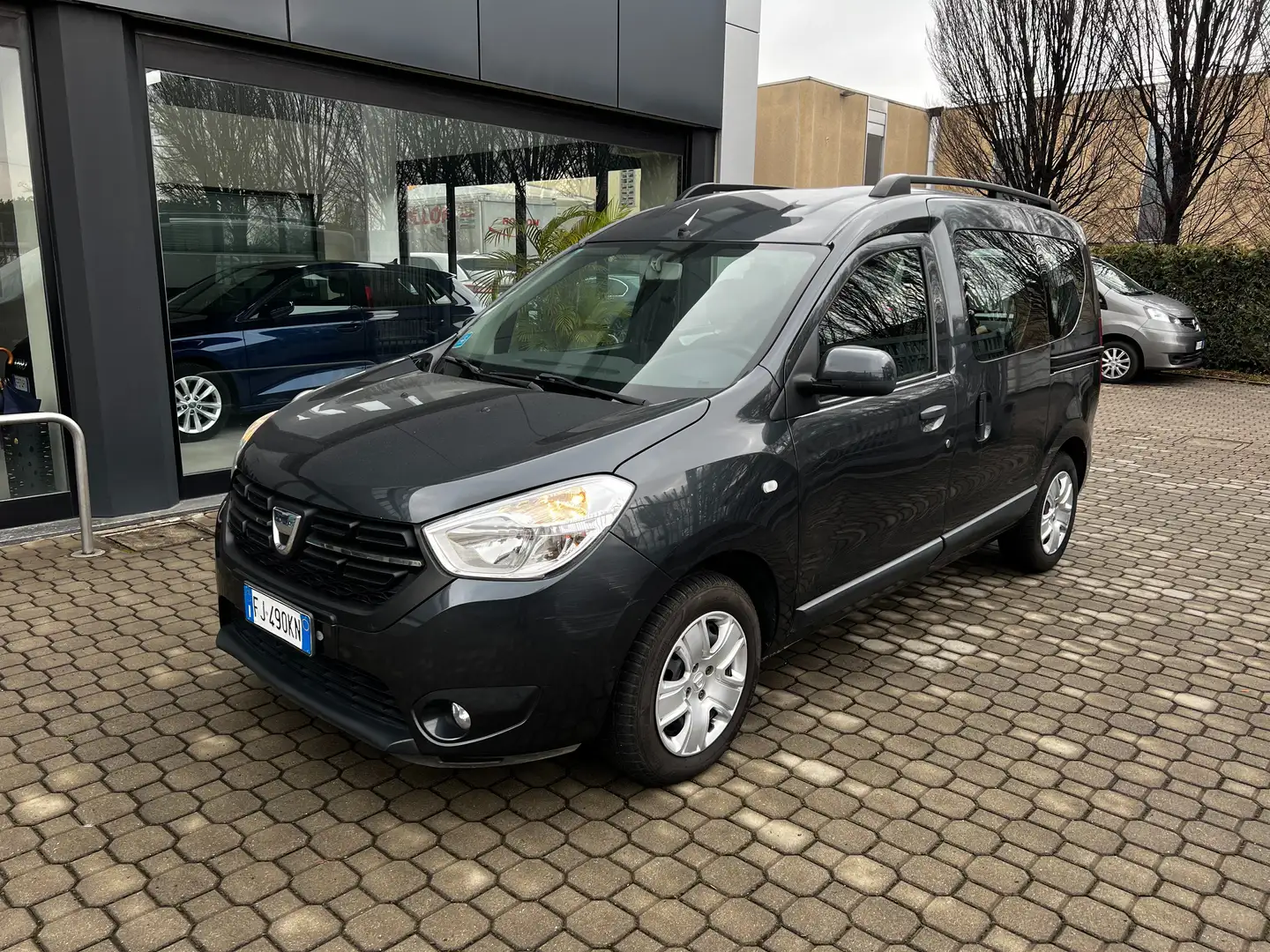 Dacia Dokker Dokker 1.5 dci Ambiance s Gris - 1