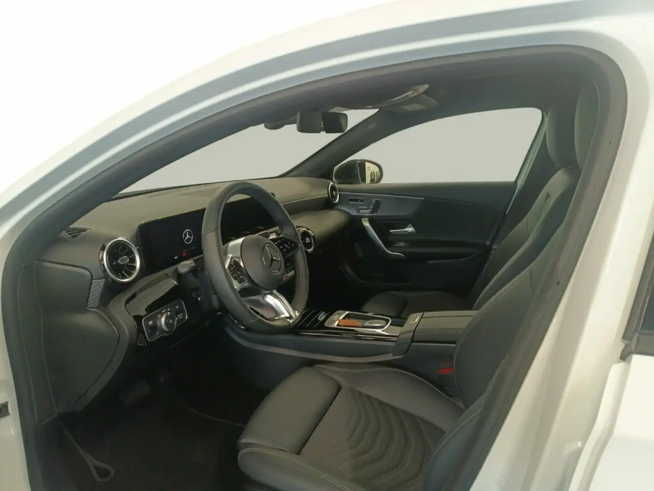 Mercedes-Benz A 200 PROG./360/LED/DIST./STHZ/TW 12