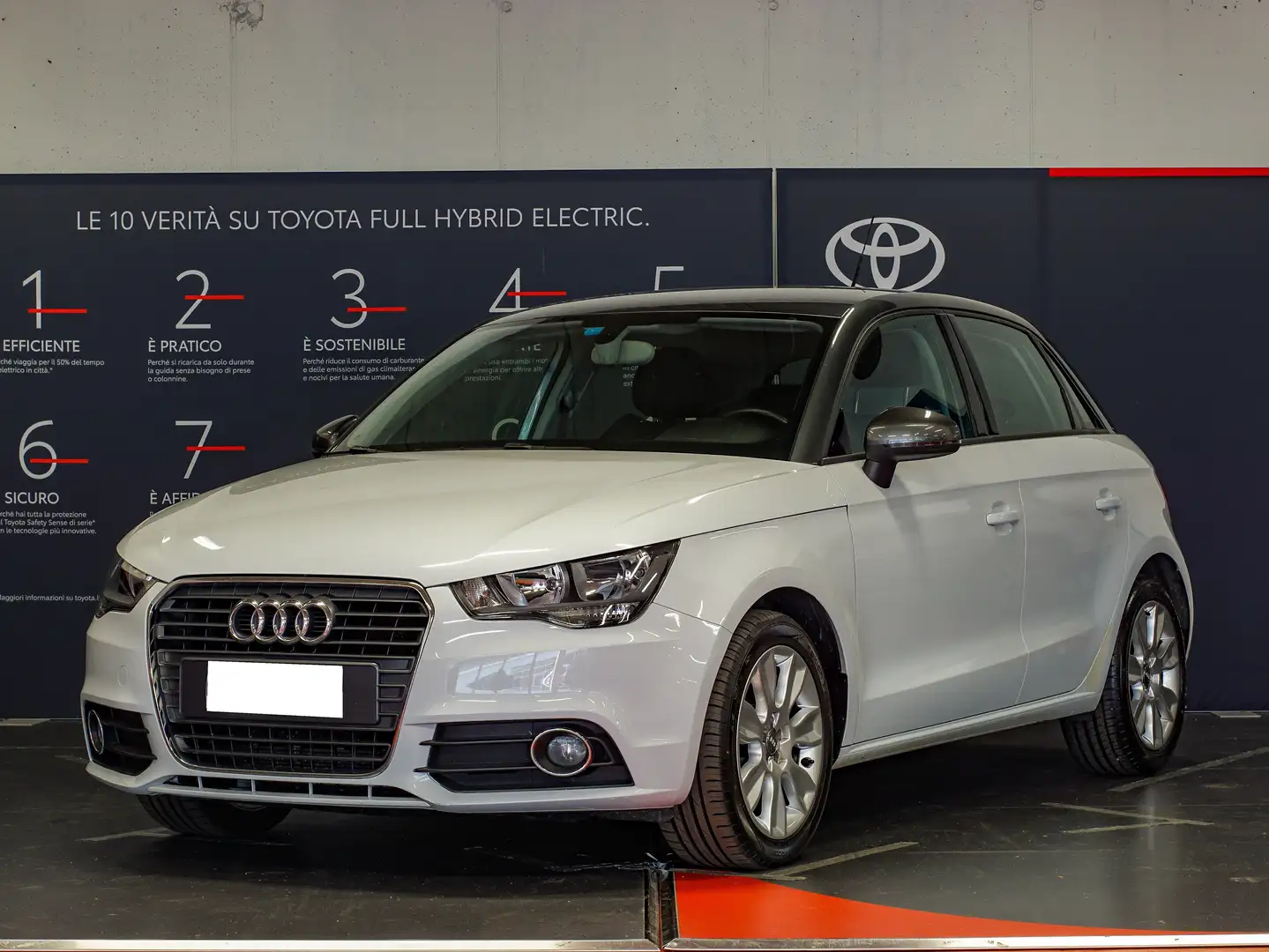 Audi A1 Sportback 1.4 tfsi Attraction 122cv s-tronic Blanc - 1