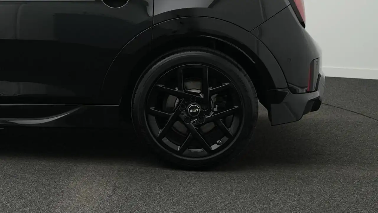 MINI Cooper S John Cooper Works Trim 10