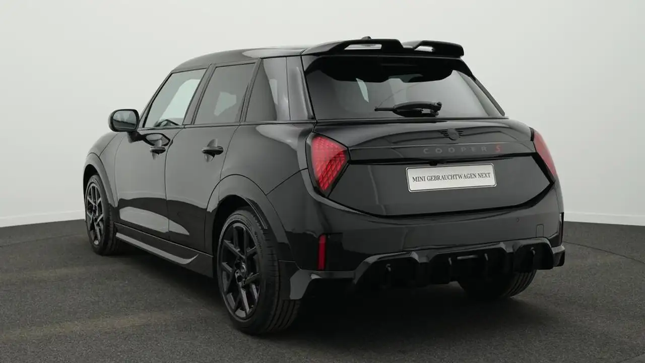 MINI Cooper S John Cooper Works Trim 4