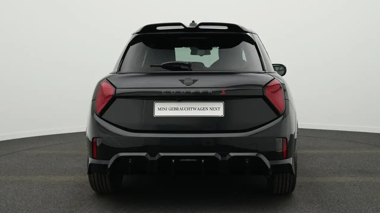 MINI Cooper S John Cooper Works Trim 24