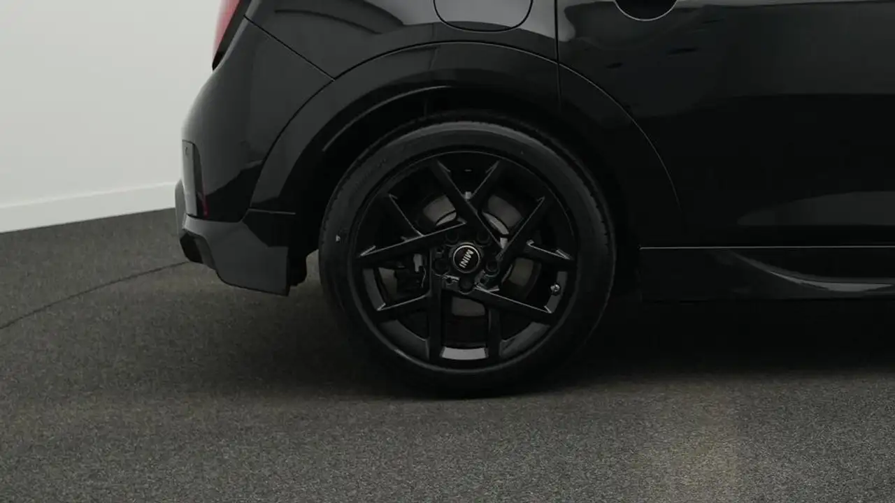 MINI Cooper S John Cooper Works Trim 13