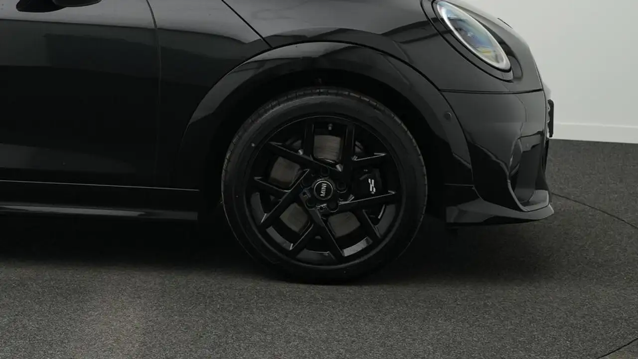 MINI Cooper S John Cooper Works Trim 12