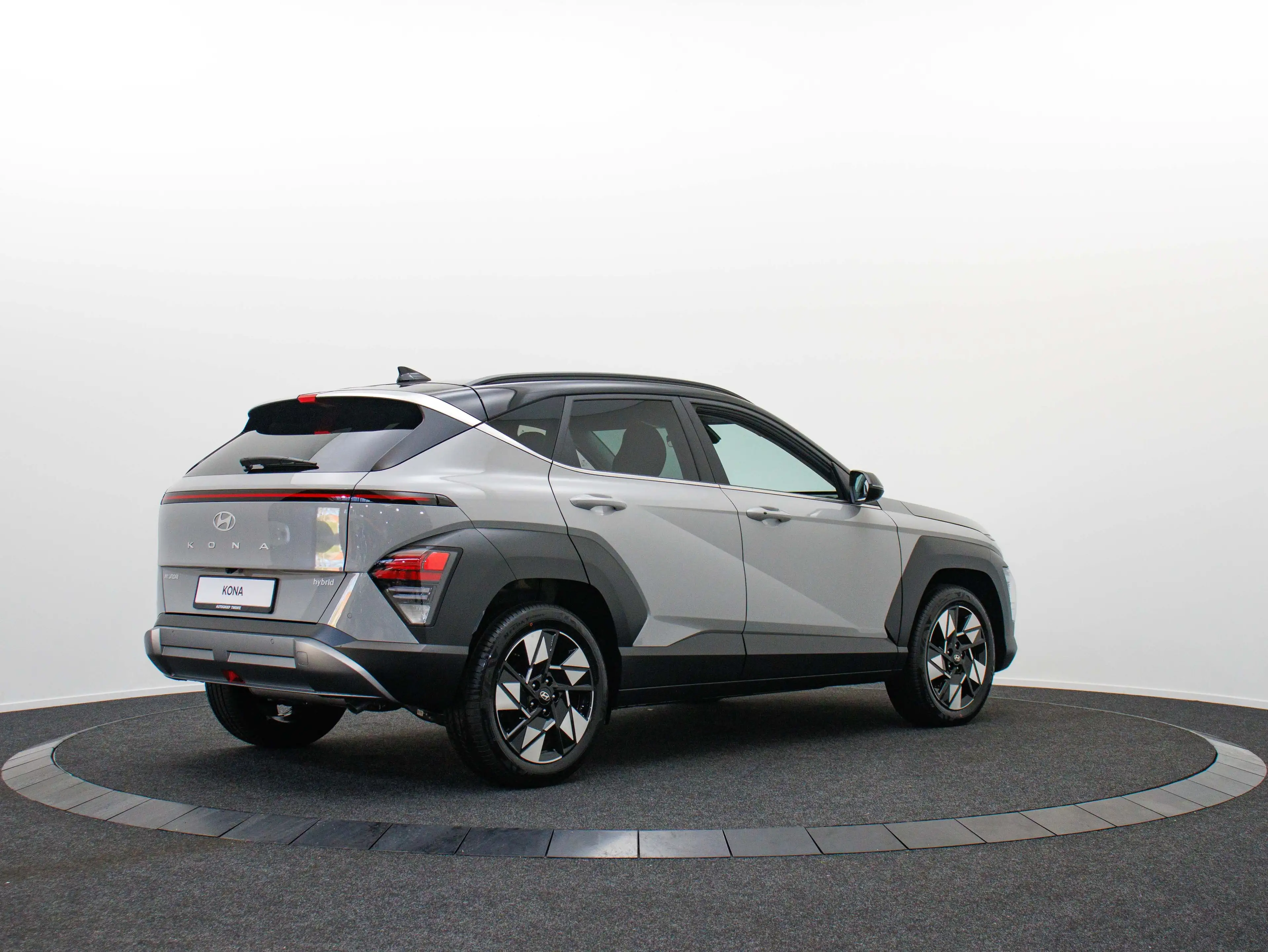 Hyundai KONA 1.6 GDI HEV Comfort Plus (Cyber Gray / Phantom Bla — photo 2
