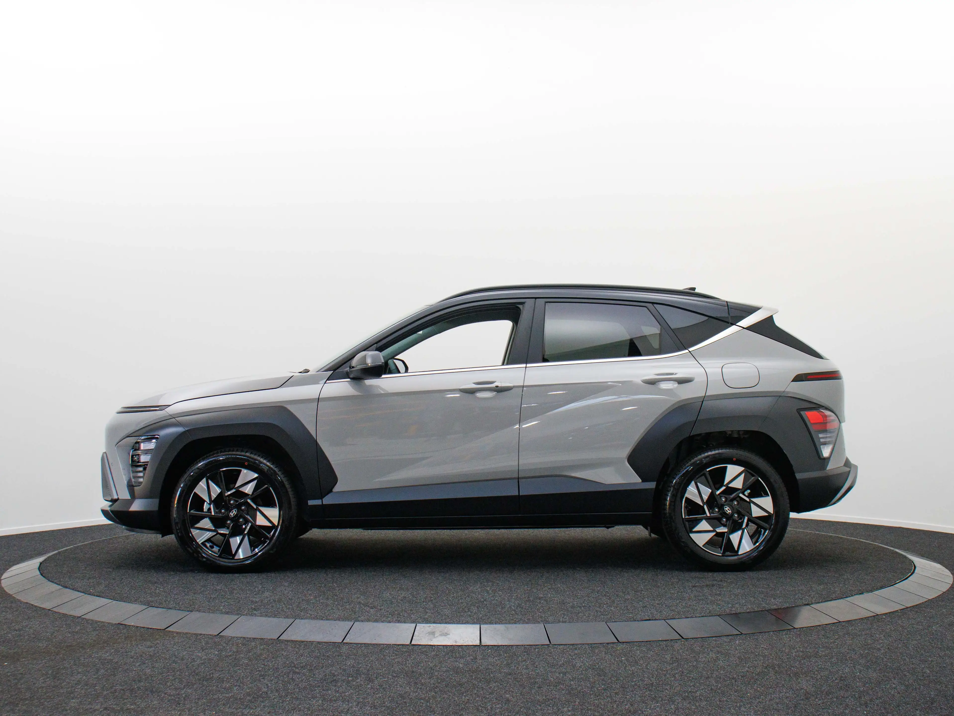 Hyundai KONA 1.6 GDI HEV Comfort Plus (Cyber Gray / Phantom Bla — photo 7