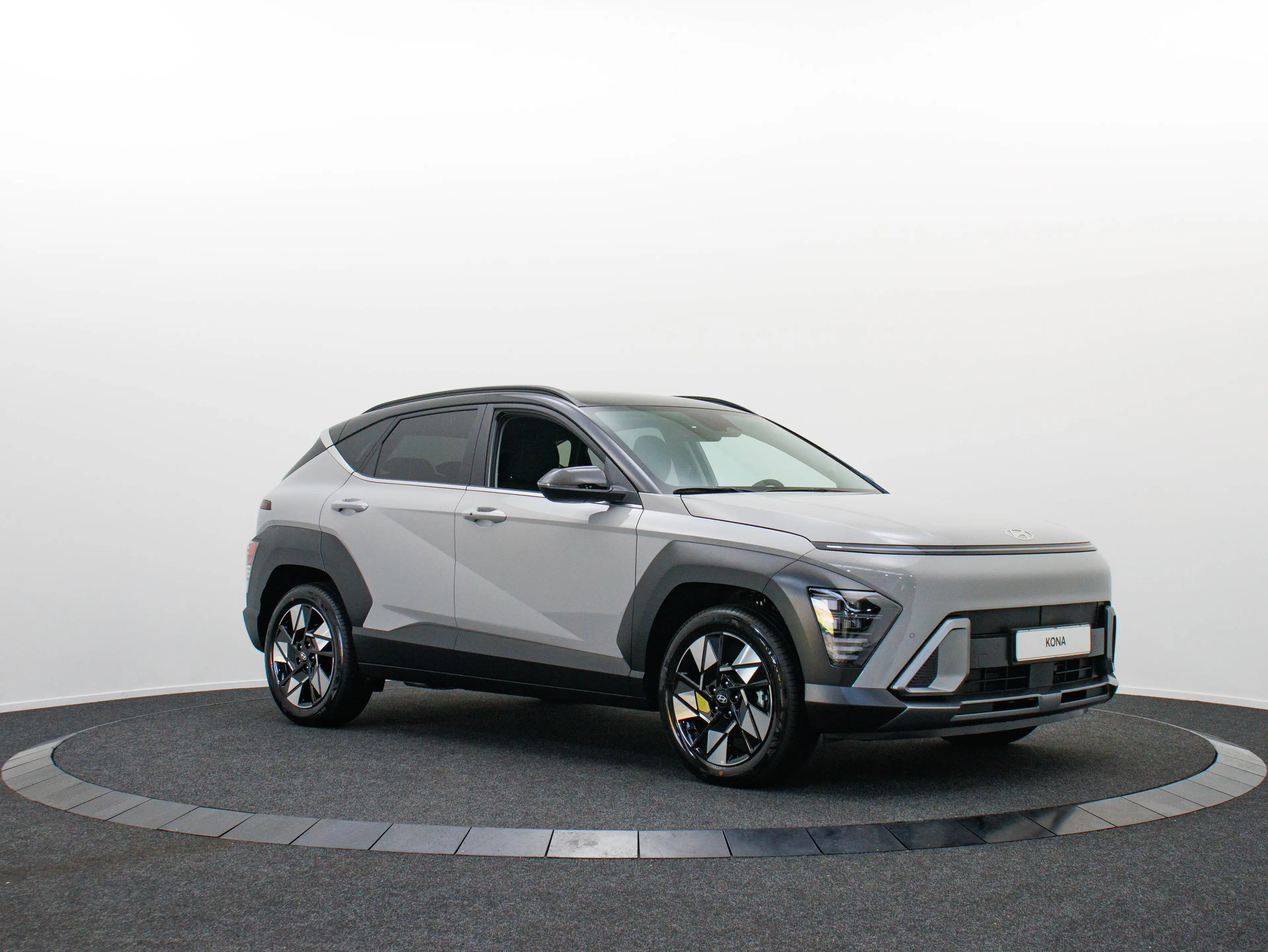 Hyundai KONA 1.6 GDI HEV Comfort Plus (Cyber Gray / Phantom Bla — photo 12