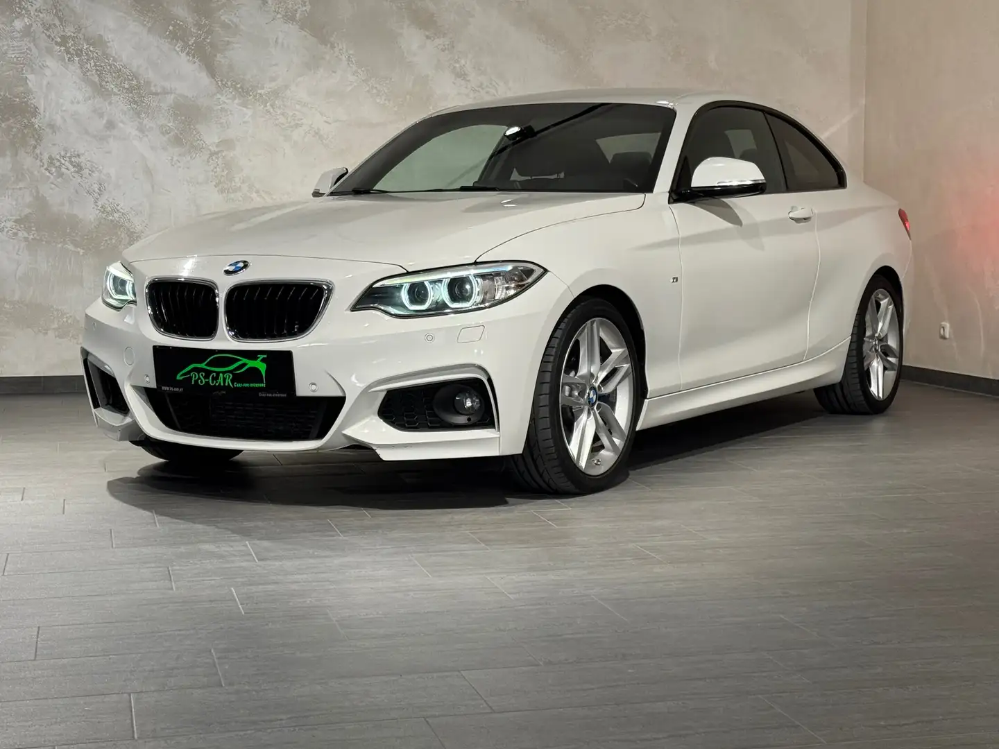 BMW 218 218 d**M Sport**AHK**Erstbesitz** Weiß - 2