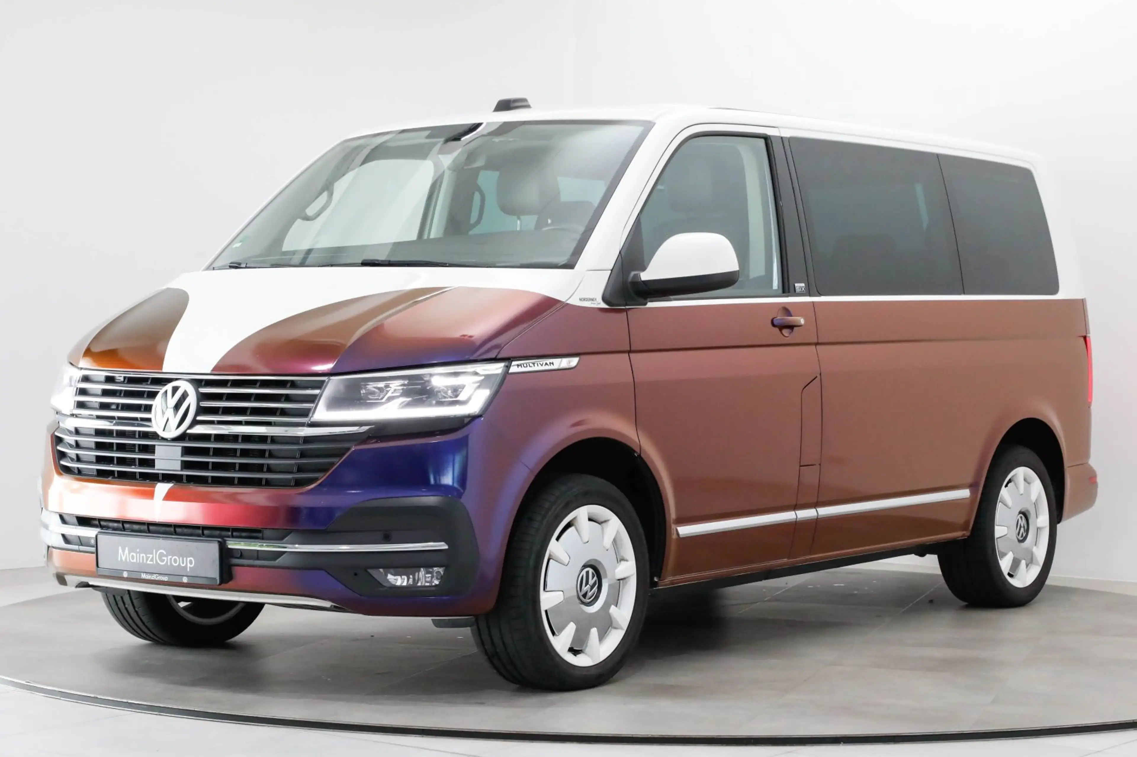Volkswagen T6.1 Multivan 2.0 TDI 7-Sitze Kamera SHZ Klima — photo 2