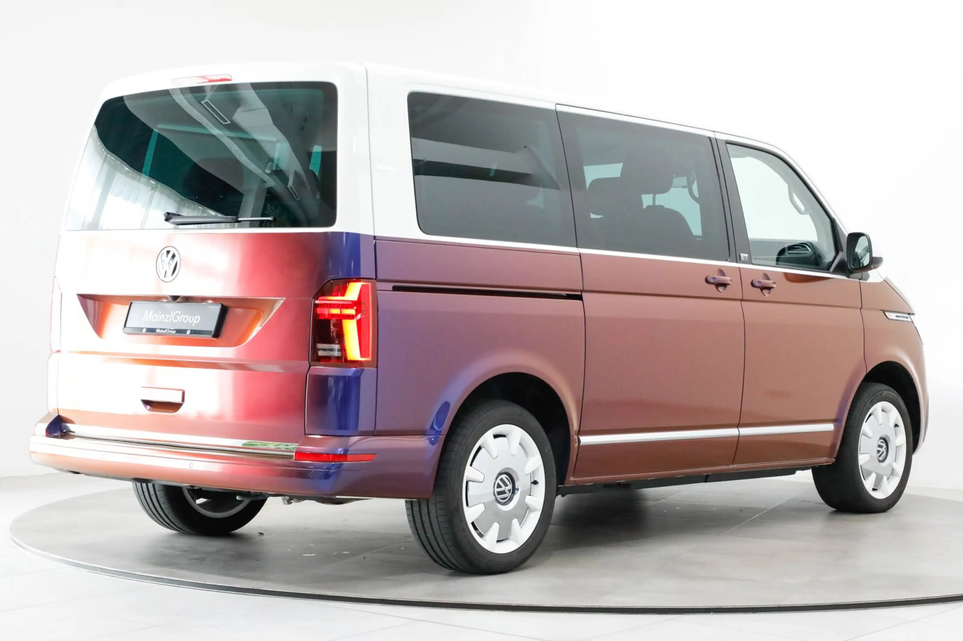 Volkswagen T6.1 Multivan 2.0 TDI 7-Sitze Kamera SHZ Klima — photo 11