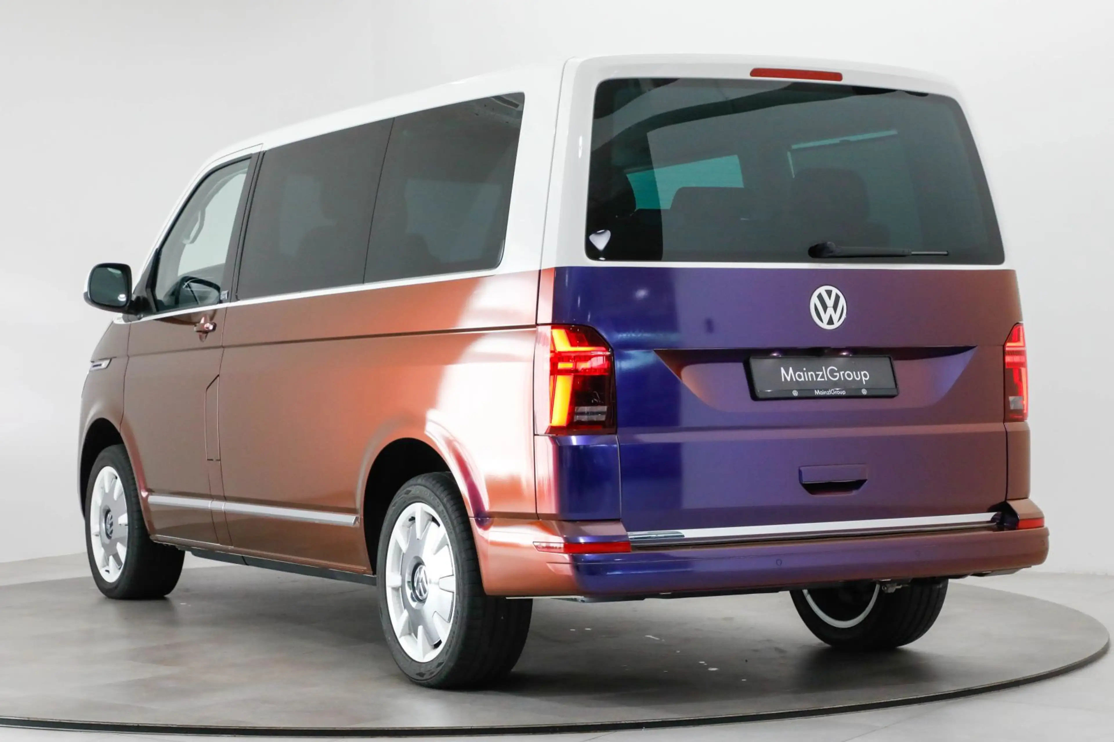 Volkswagen T6.1 Multivan 2.0 TDI 7-Sitze Kamera SHZ Klima — photo 13