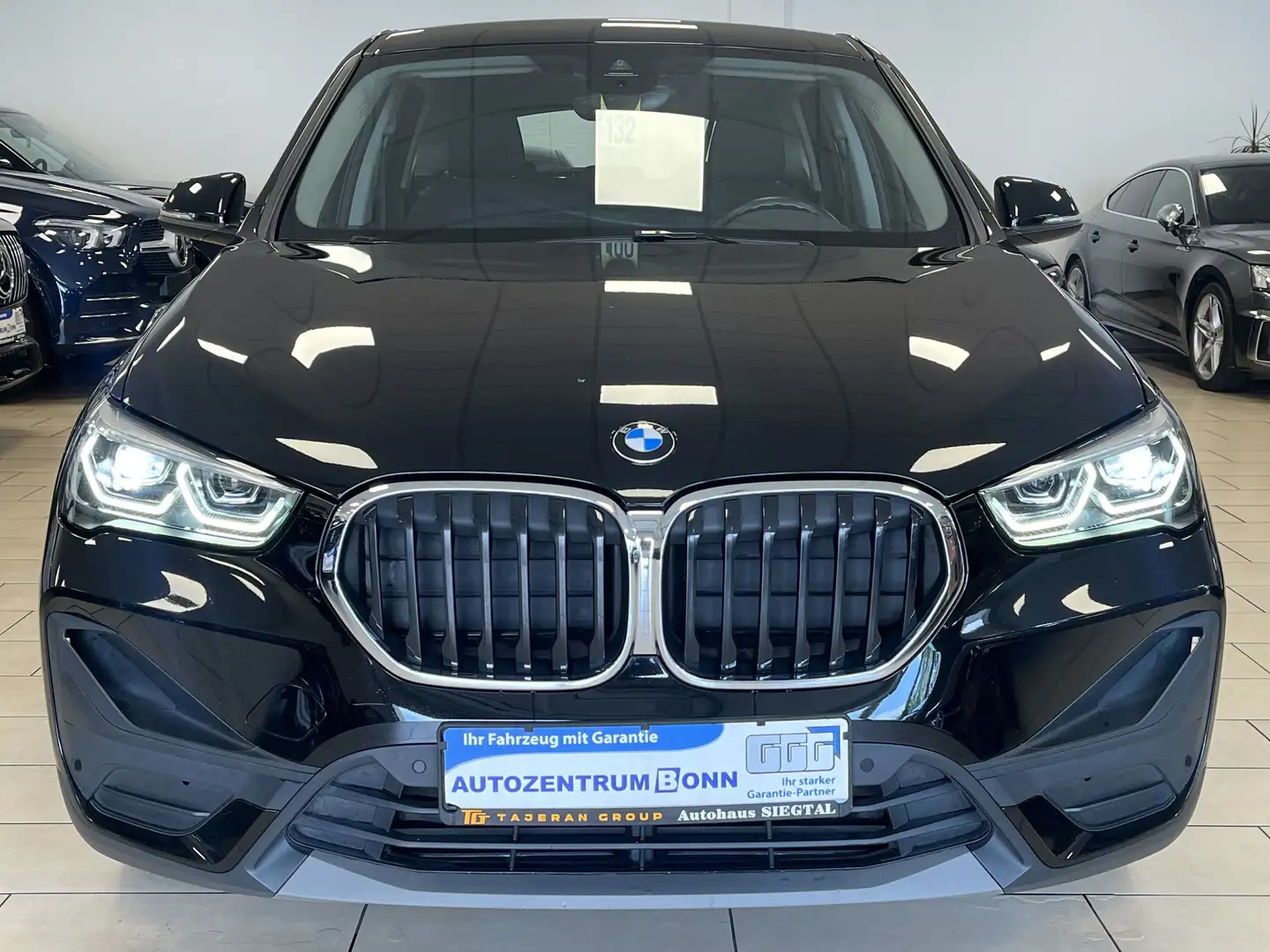 BMW X1 sDrive 18 i*Navi*Cam*SHZ+PDC*BT-Audio*Klima* Noir - 2