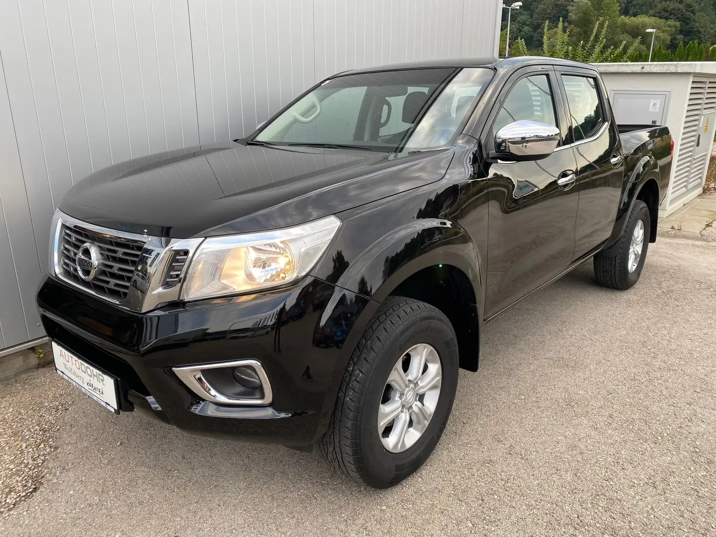 Nissan NP300 Navara Double Cab 4x4 2,3 dCi Acenta Negru - 1