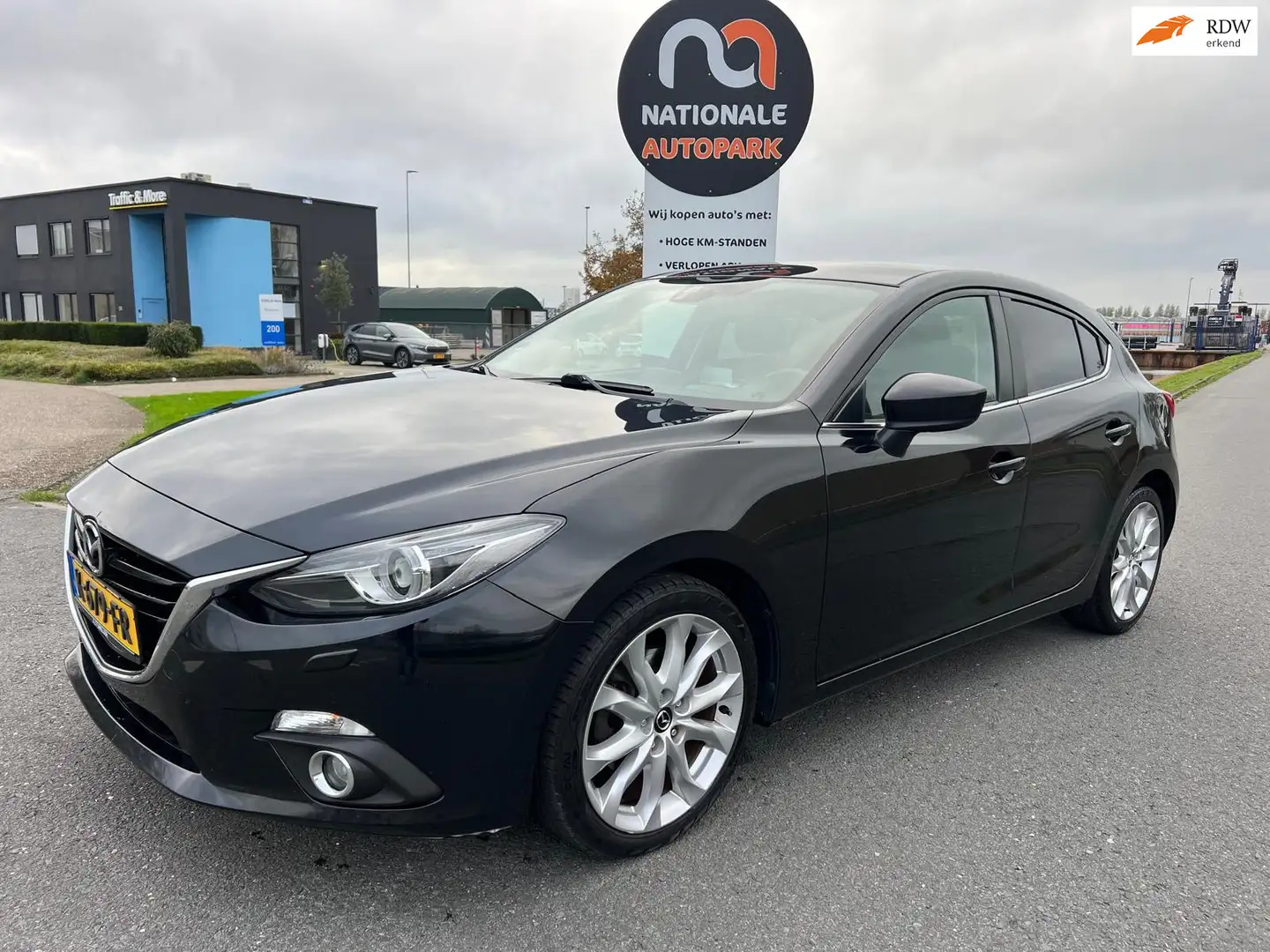 Mazda 3 2015 * 2.0 GT-M * 120PK * CAMERA * PDC * CLIMA *ST Noir - 1