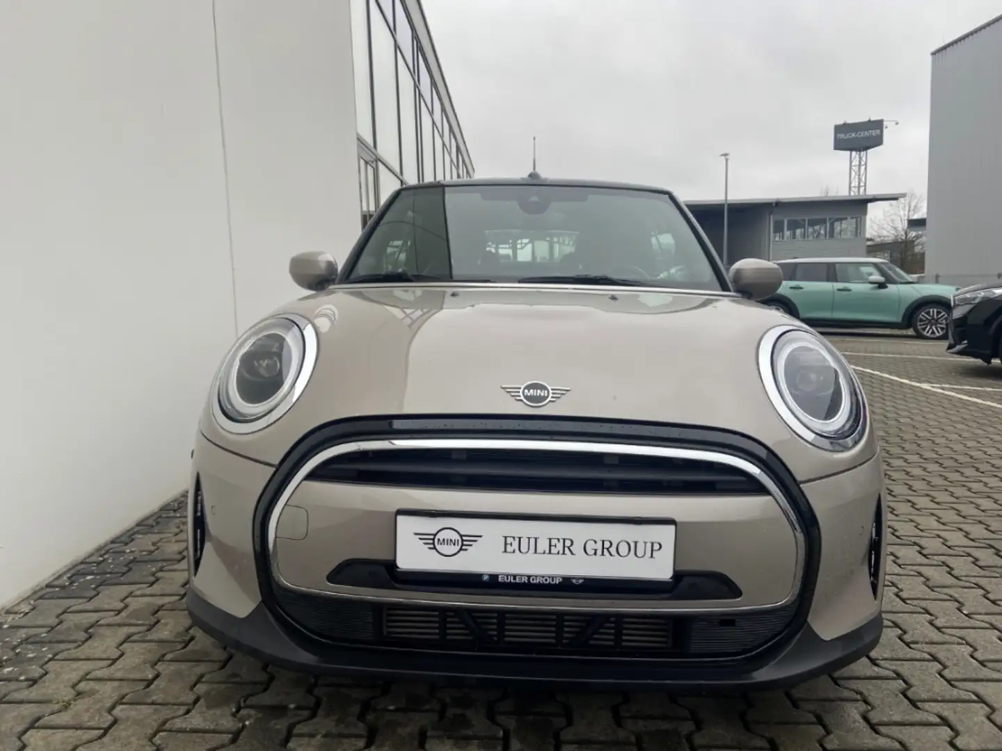 MINI Cooper Cabrio El. Verdeck HUD Navi Digitales Cockpit HarmanKardo Grau - 2