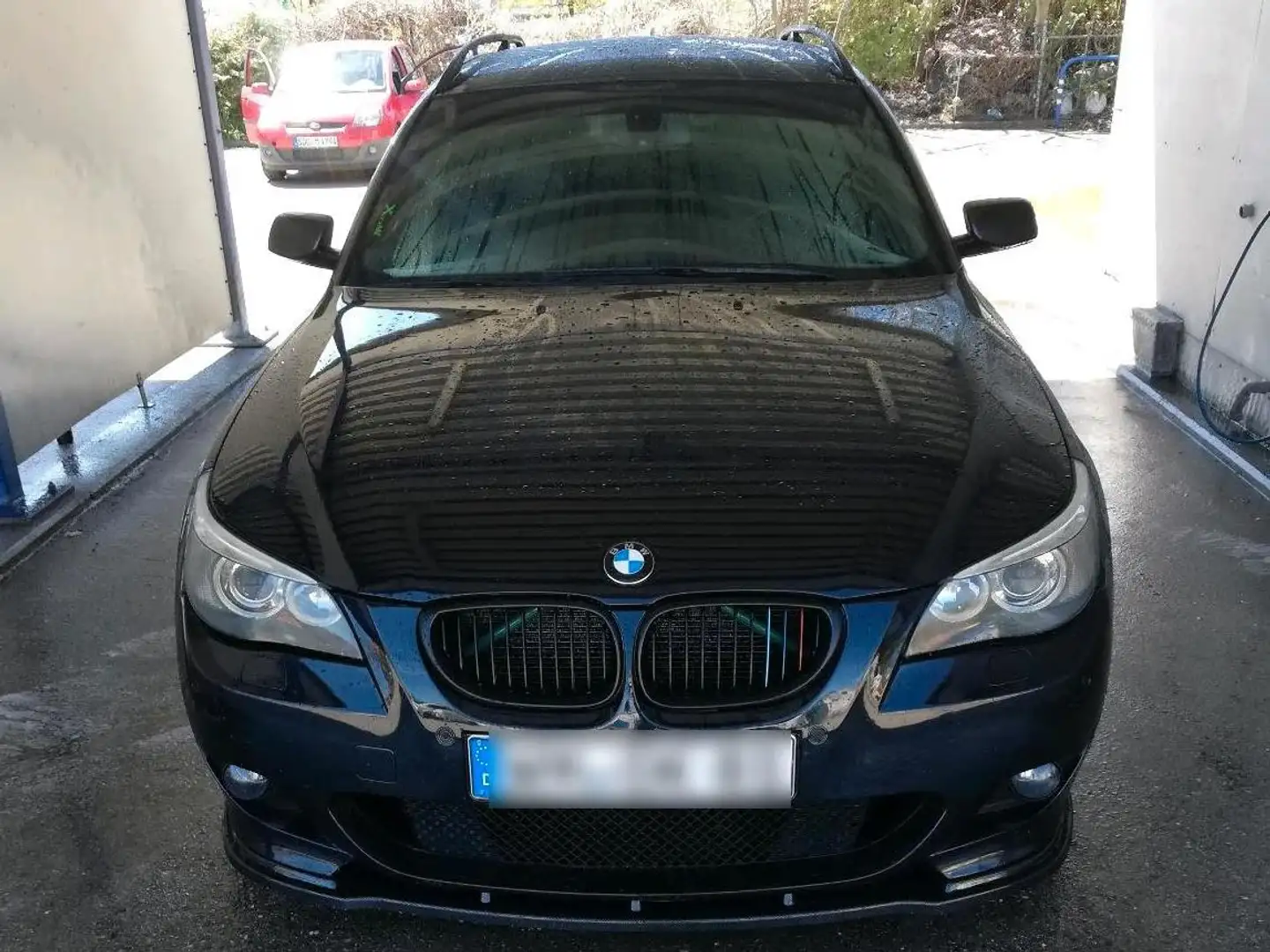 BMW 525 525d Touring Aut. Schwarz - 2