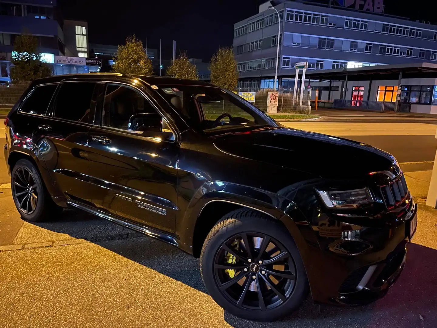 Jeep Grand Cherokee Grand Cherokee 6,2 V8 Trackhawk Supercharged Trackhawk Supercharged Schwarz - 1