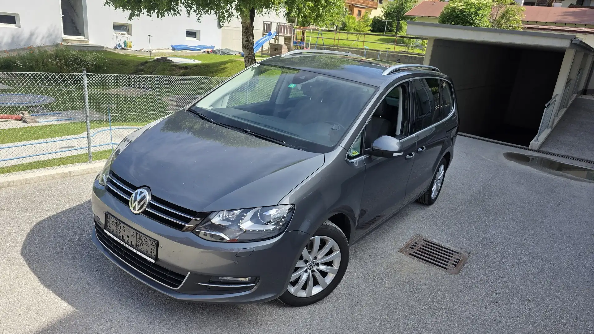 Volkswagen Sharan 2.0 TDI Highline Black Style - 1