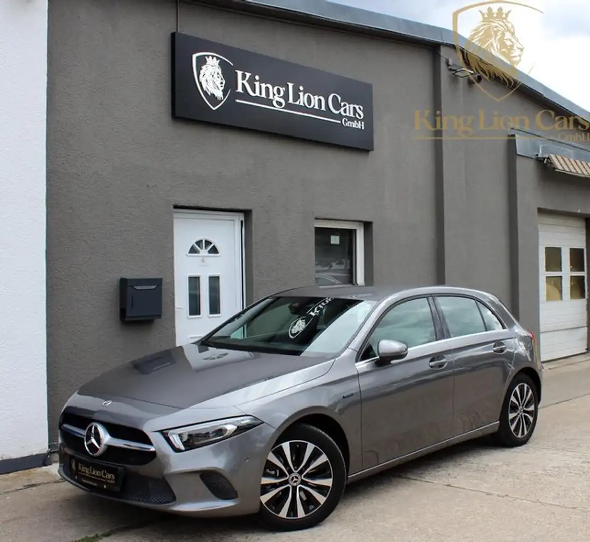 Mercedes-Benz A 250 e STYLE+MBUX+MULTIBEAM+MEMORY+CARPLAY+DAB+ Gris - 1