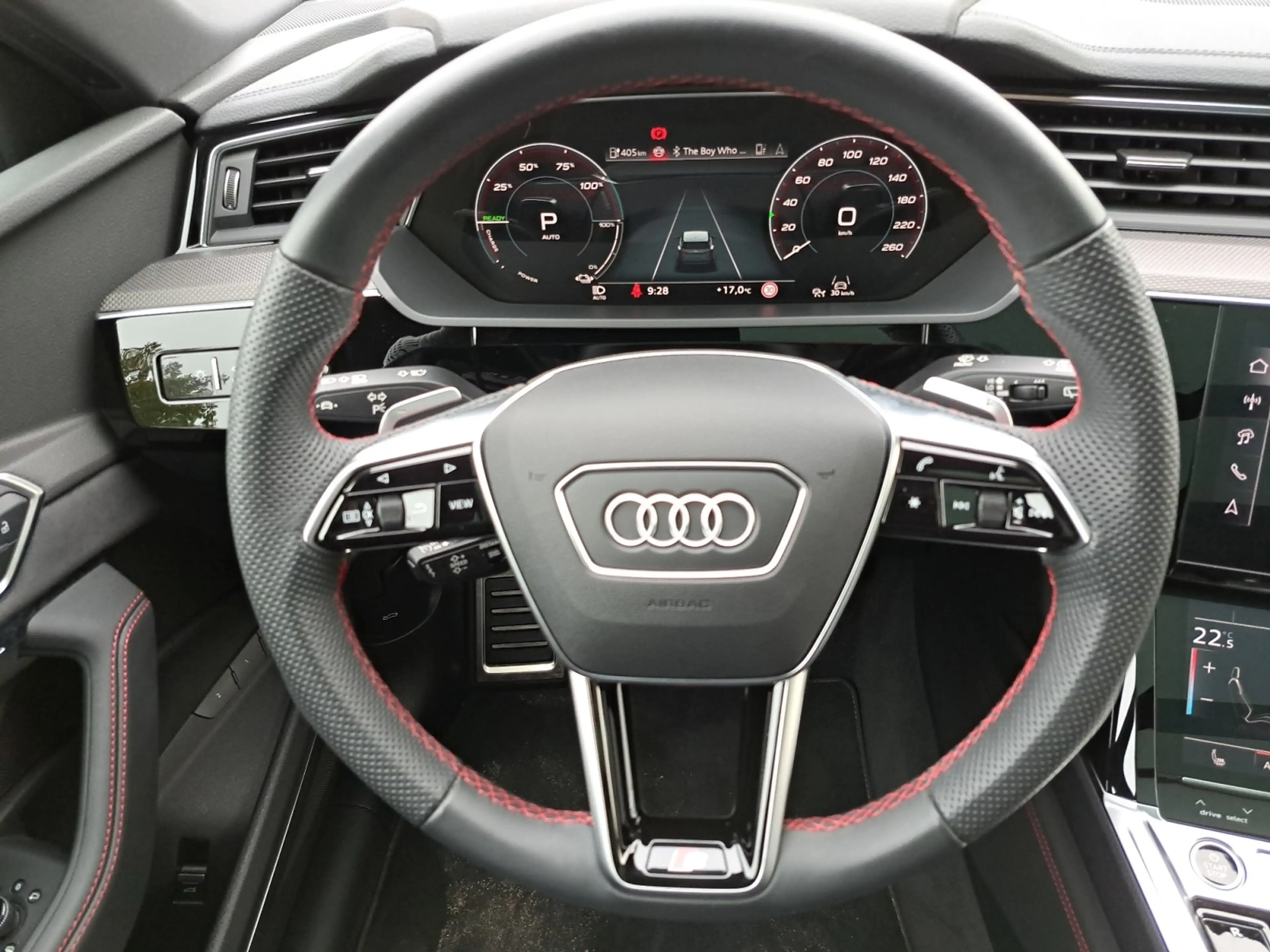 Audi Q8 e-tron 55 quattro S line PANO AHK NAV HEAD 21" AIR 4xKAM — photo 15